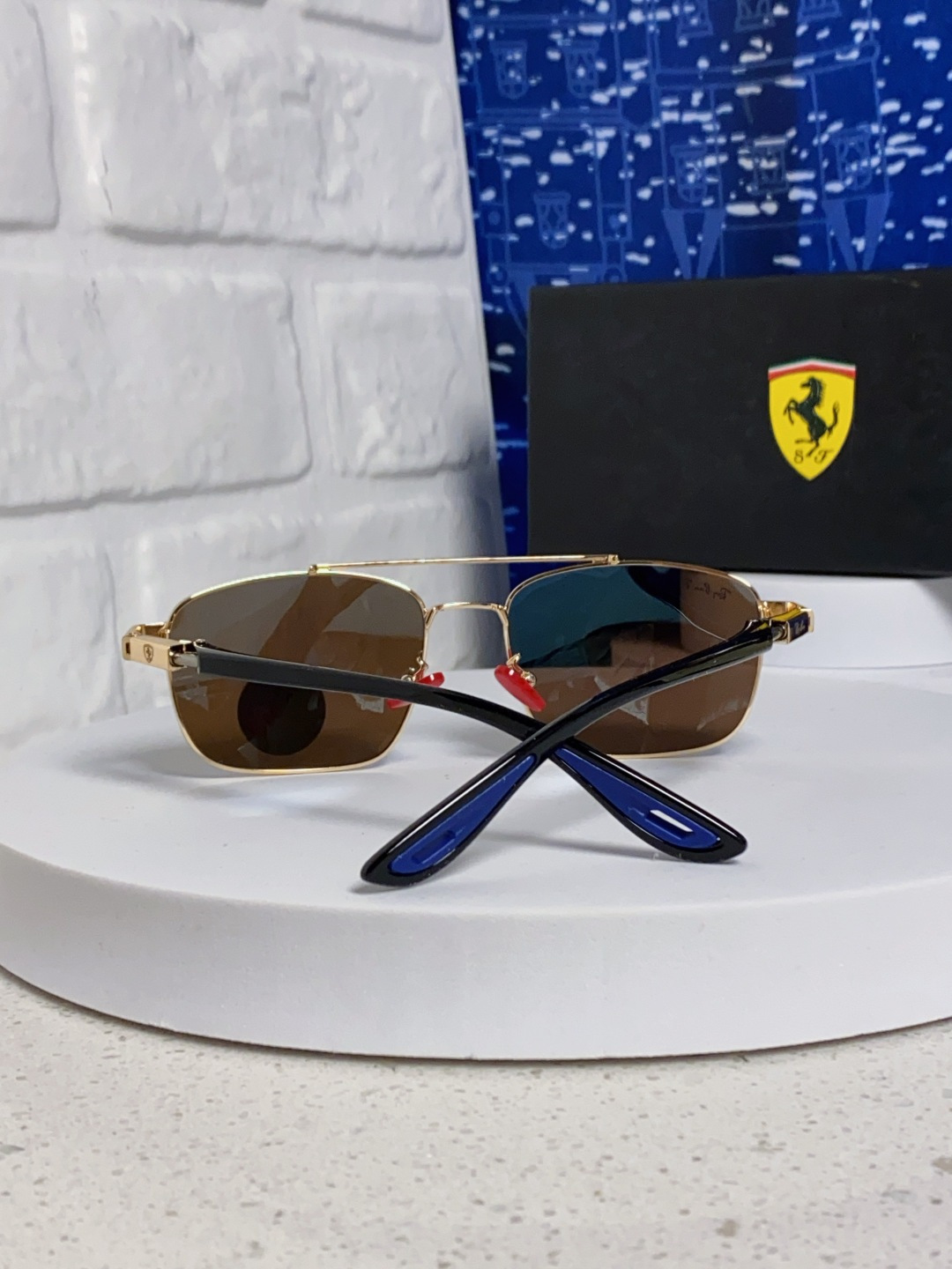 RayBa雷朋法拉利联名款 经典方形男士开车偏光太阳镜 RB3715M