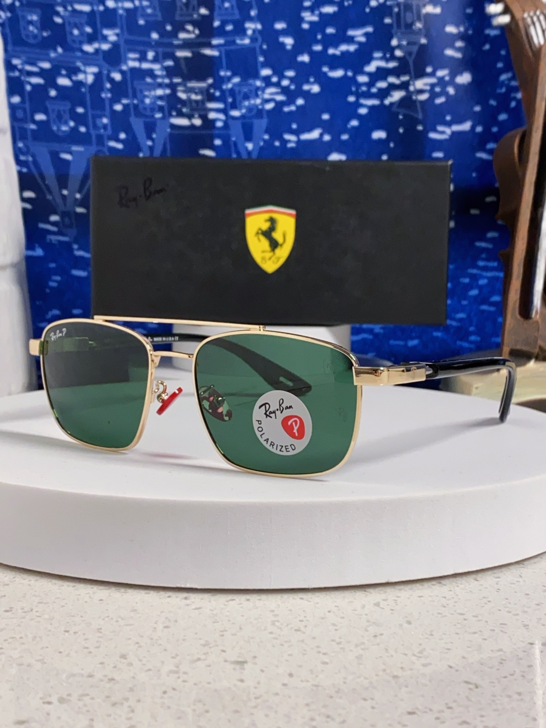 RayBa雷朋法拉利联名款 经典方形男士开车偏光太阳镜 RB3715M