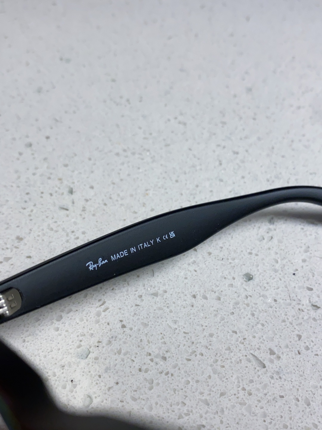 RayBan雷朋 2025时尚简约百搭太阳镜男女潮酷遮阳墨镜 RB2101