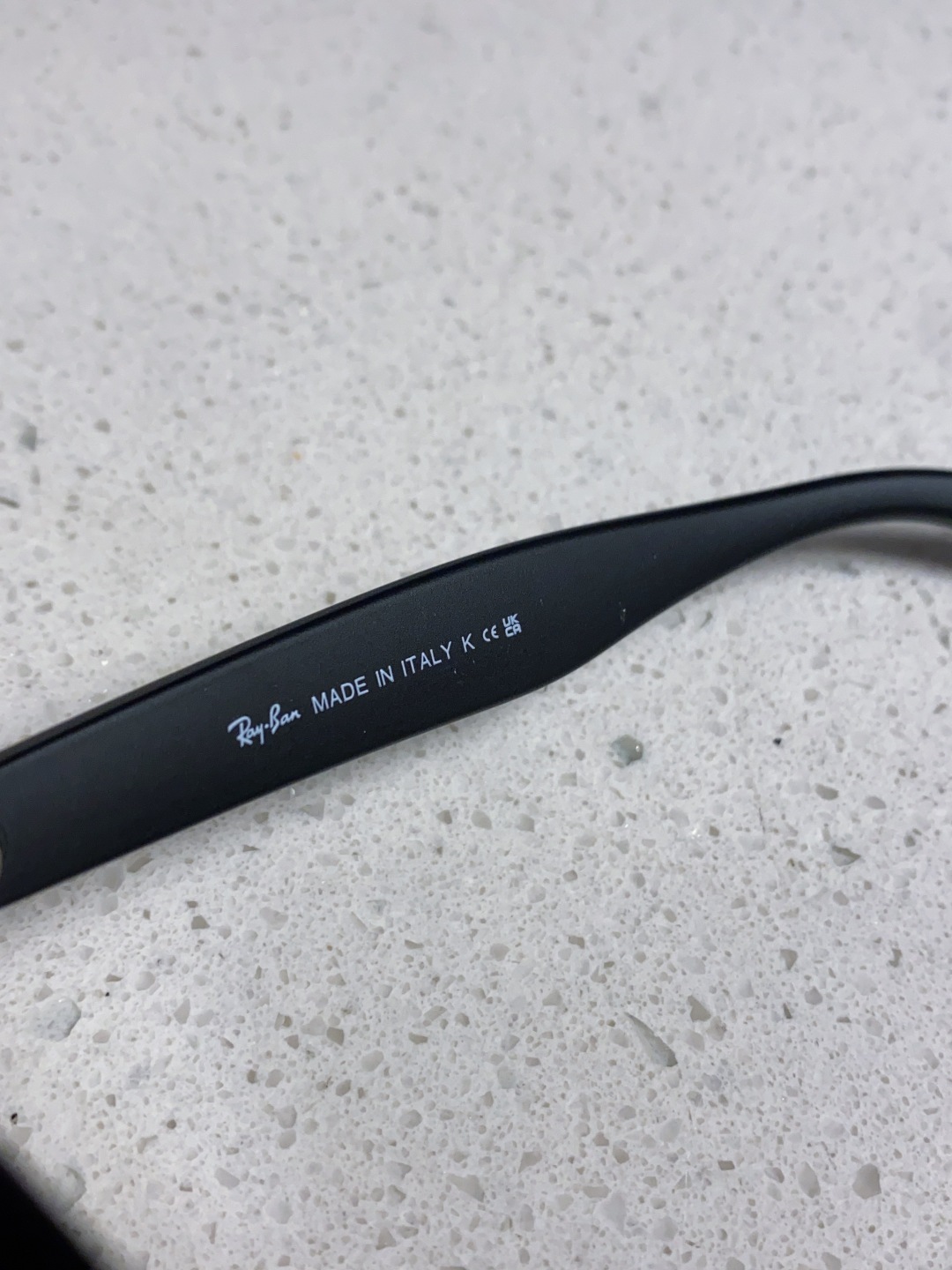 RayBan雷朋 2025时尚简约百搭太阳镜男女潮酷遮阳墨镜 RB2101