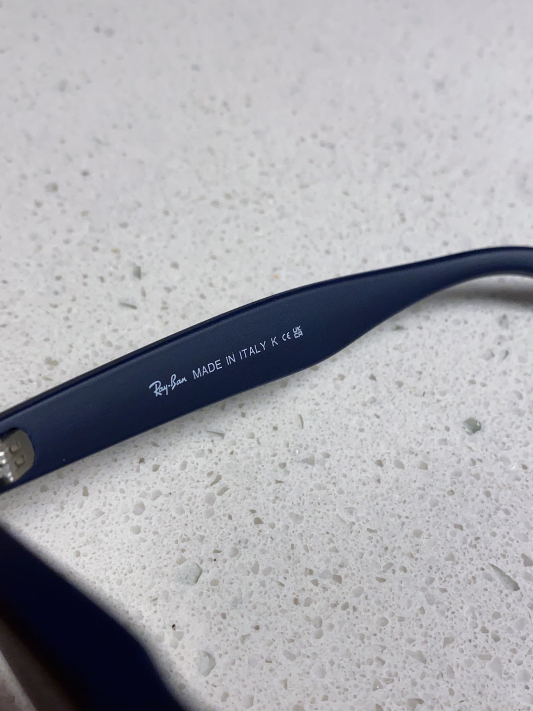 RayBan雷朋 2025时尚简约百搭太阳镜男女潮酷遮阳墨镜 RB2101