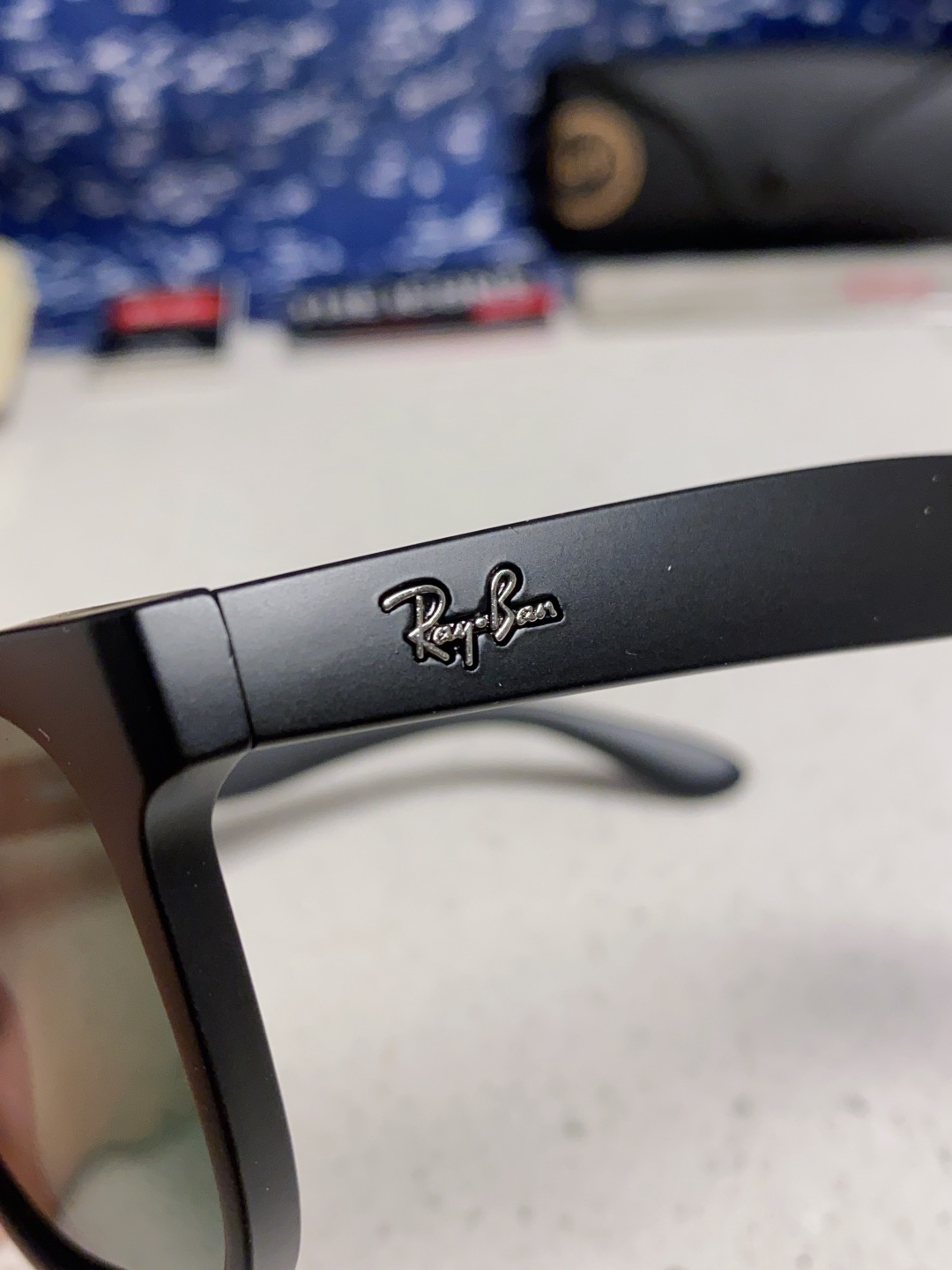 RayBan雷朋 2025时尚简约百搭太阳镜男女潮酷遮阳墨镜 RB2101