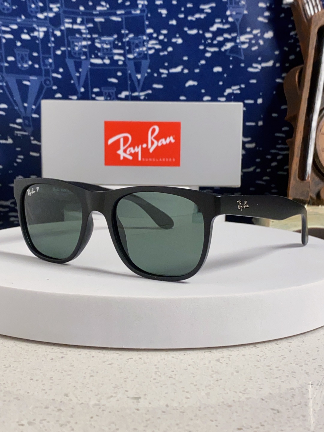 RayBan雷朋 2025时尚简约百搭太阳镜男女潮酷遮阳墨镜 RB2101