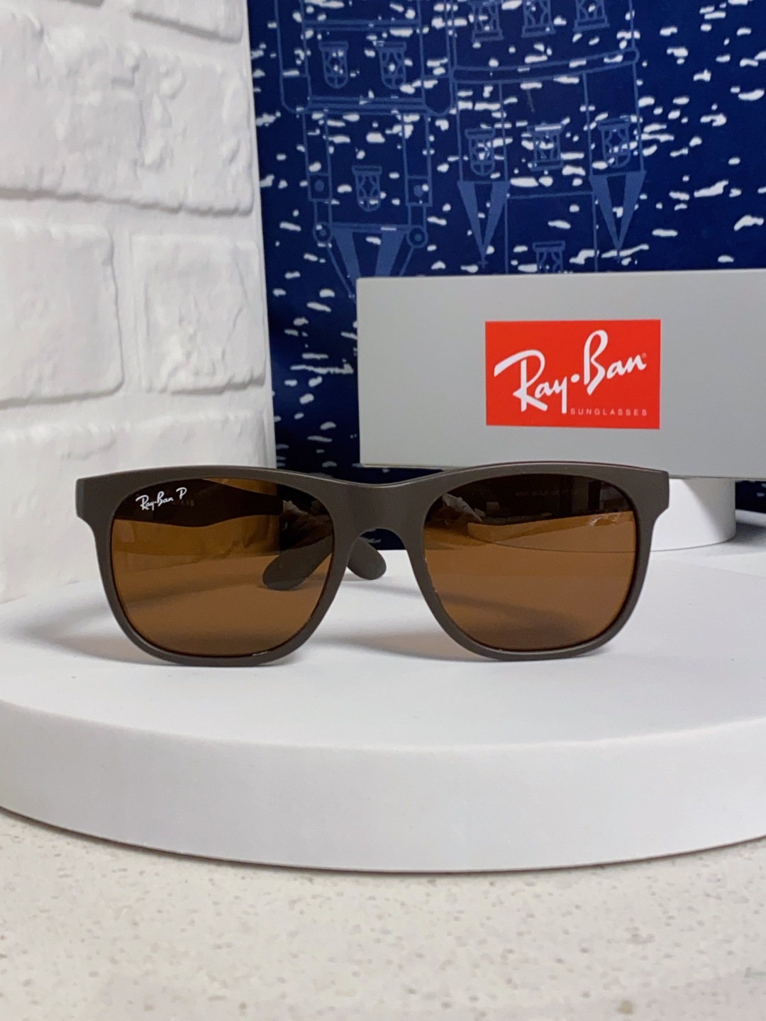 RayBan雷朋 2025时尚简约百搭太阳镜男女潮酷遮阳墨镜 RB2101