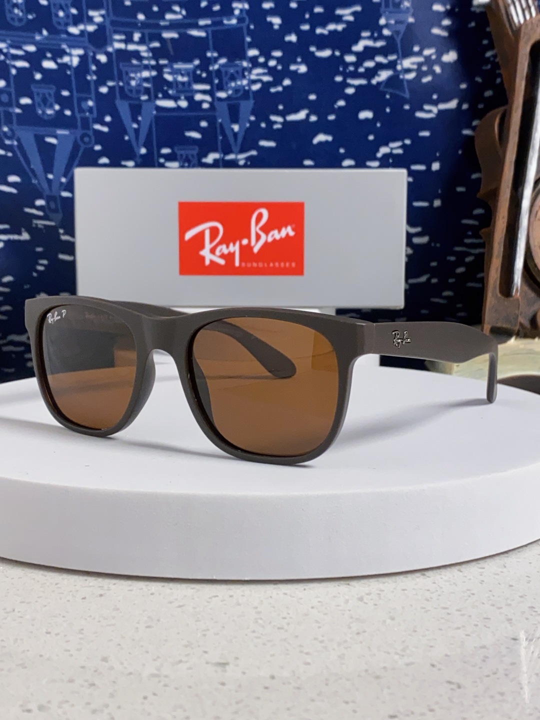 RayBan雷朋 2025时尚简约百搭太阳镜男女潮酷遮阳墨镜 RB2101