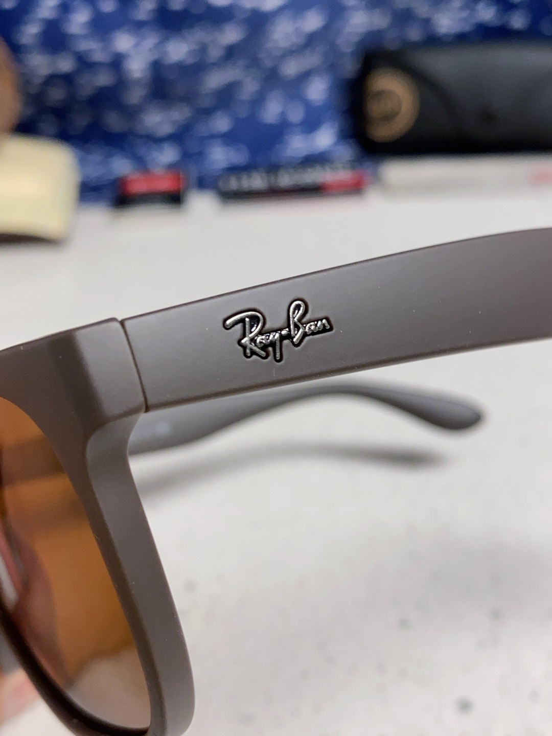RayBan雷朋 2025时尚简约百搭太阳镜男女潮酷遮阳墨镜 RB2101