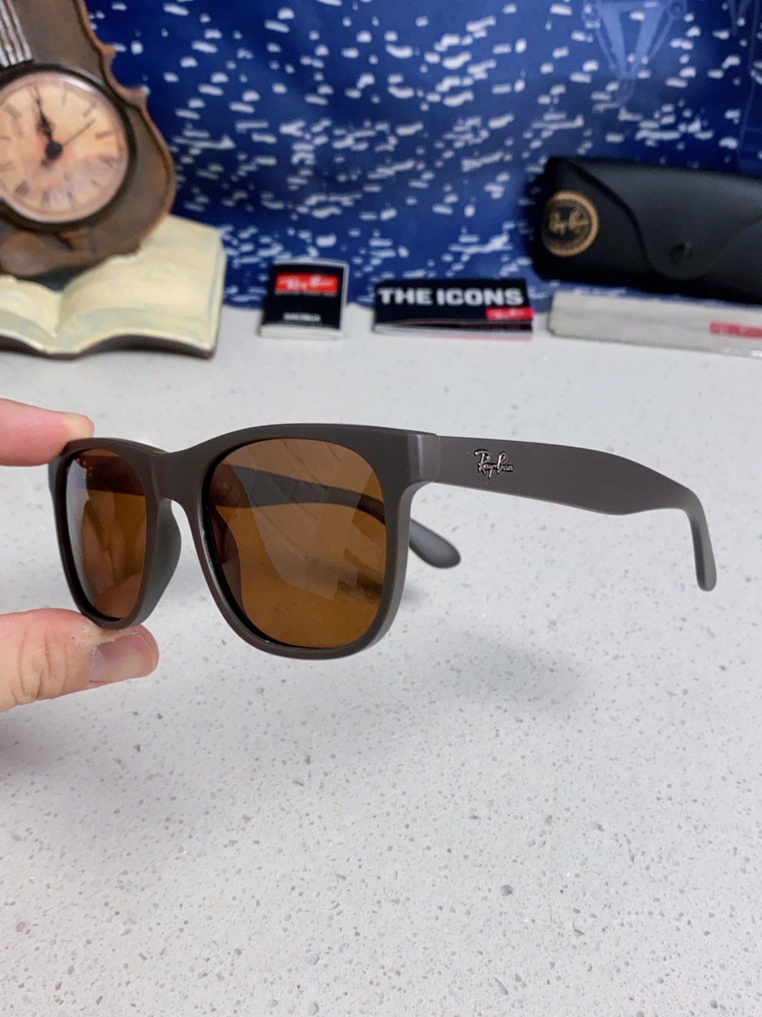 RayBan雷朋 2025时尚简约百搭太阳镜男女潮酷遮阳墨镜 RB2101