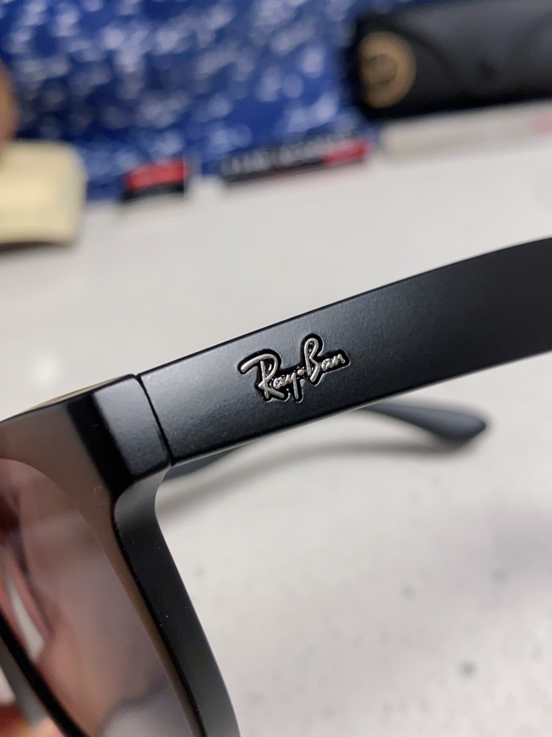 RayBan雷朋 2025时尚简约百搭太阳镜男女潮酷遮阳墨镜 RB2101