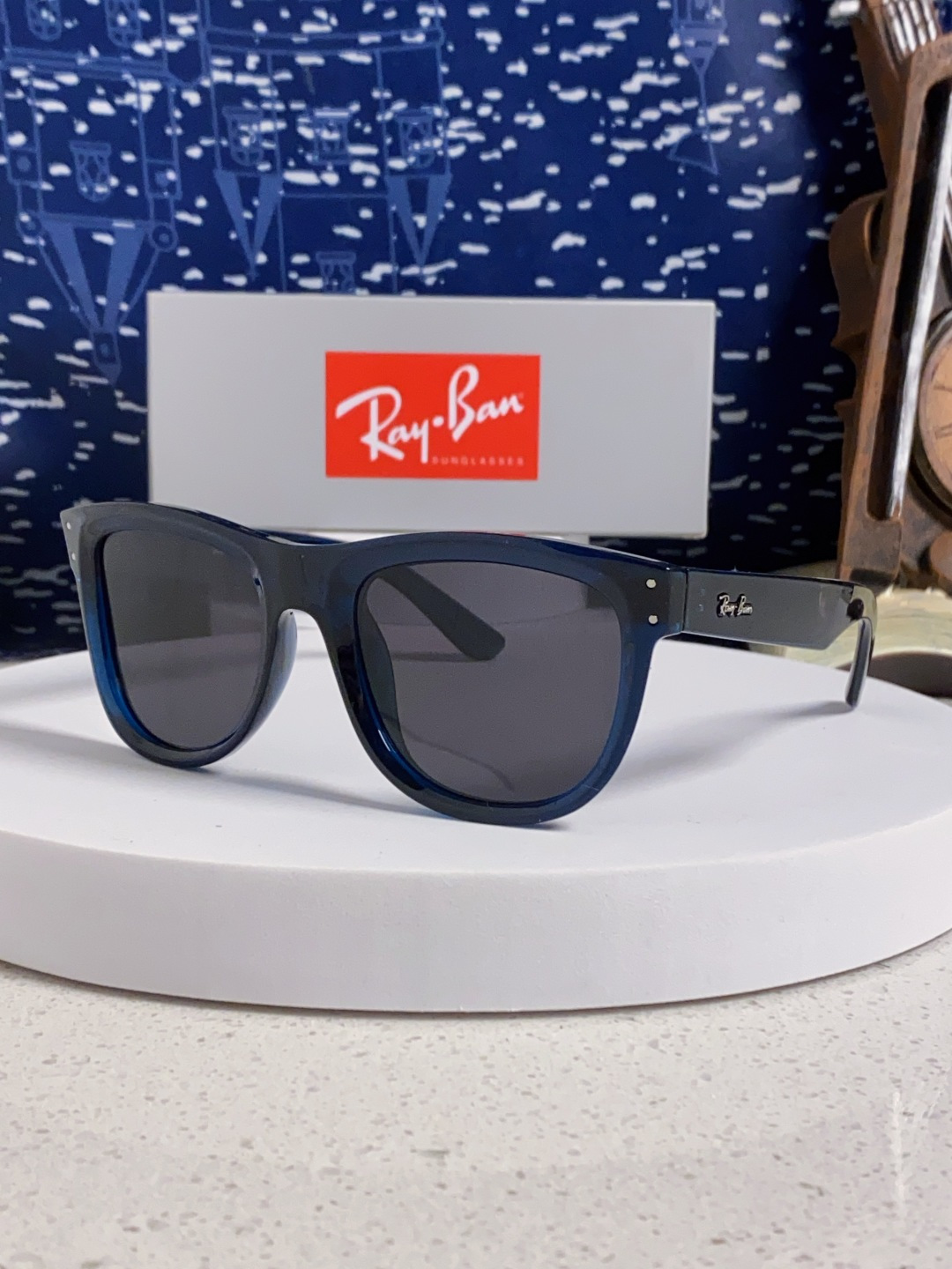 RayBan雷朋 2025新款 成毅同款REVERSE反转系列太阳镜复古方框男女情侣款简约黑框墨镜 RB