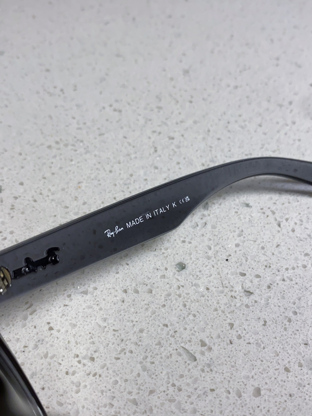 RayBan雷朋 2025新款 成毅同款REVERSE反转系列太阳镜复古方框男女情侣款简约黑框墨镜 RB