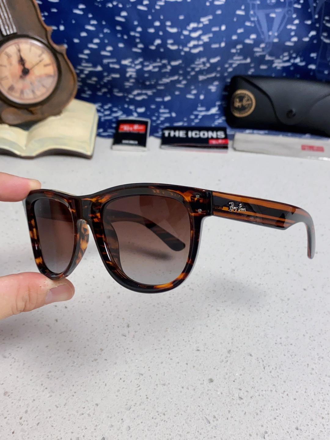 RayBan雷朋 2025新款 成毅同款REVERSE反转系列太阳镜复古方框男女情侣款简约黑框墨镜 RB