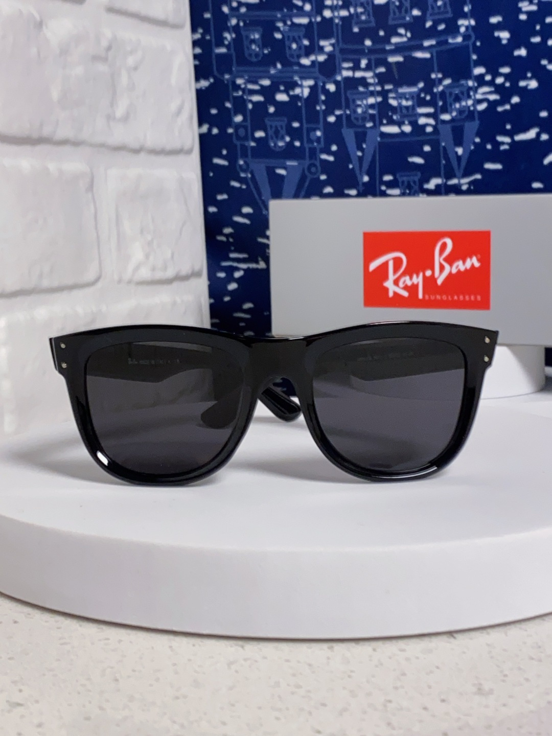 RayBan雷朋 2025新款 成毅同款REVERSE反转系列太阳镜复古方框男女情侣款简约黑框墨镜 RB