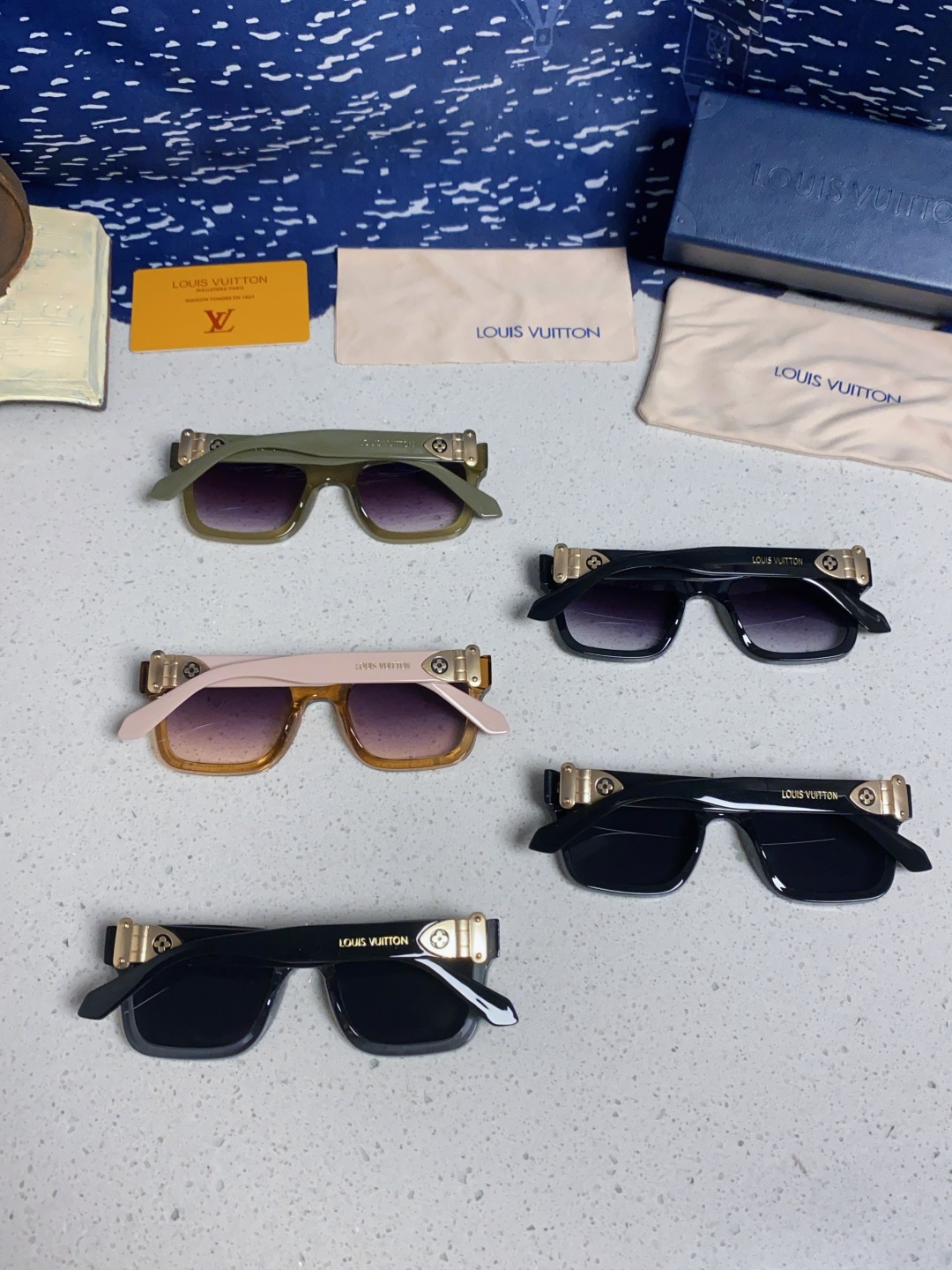 LouisVuitton路易威登 2025新款花朵金属配件方形眼镜个性太阳眼镜 欧美时尚太阳镜韩版潮流墨
