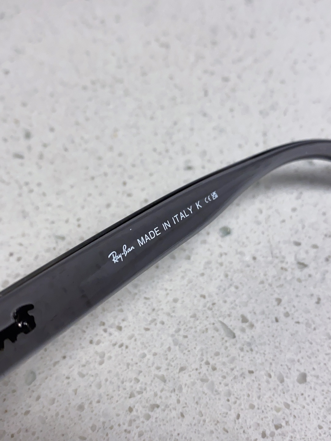 RayBan雷朋 2025新款经典方形中性太阳镜 RB0880