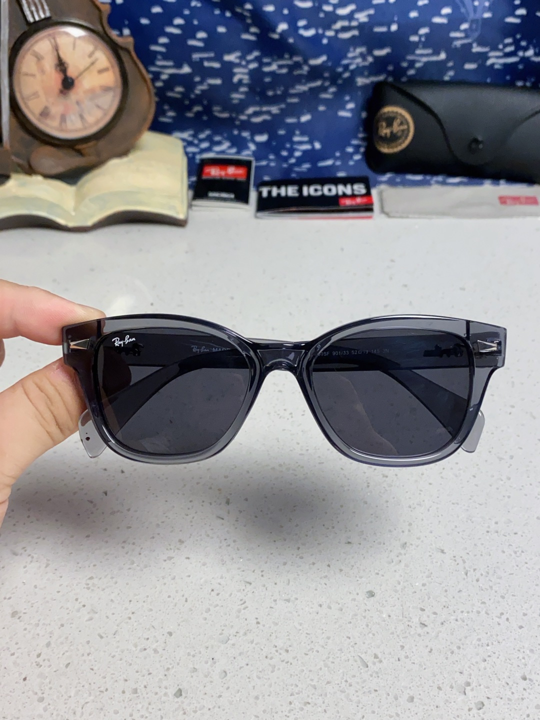 RayBan雷朋 2025新款经典方形中性太阳镜 RB0880