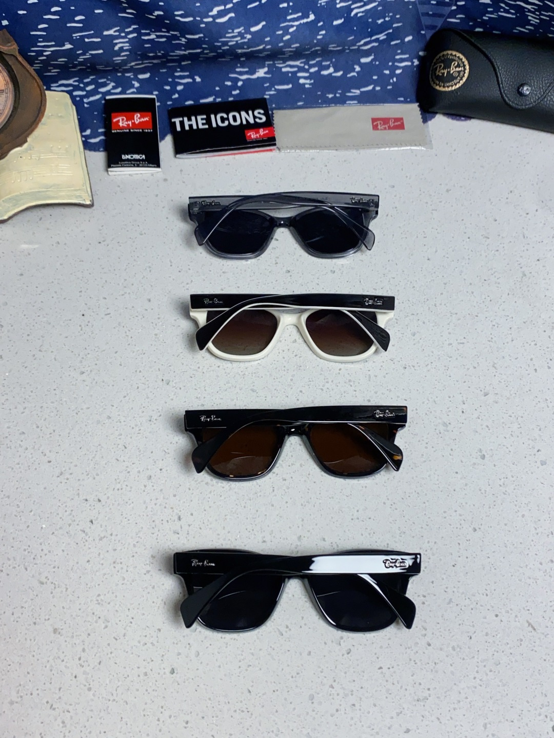 RayBan雷朋 2025新款经典方形中性太阳镜 RB0880