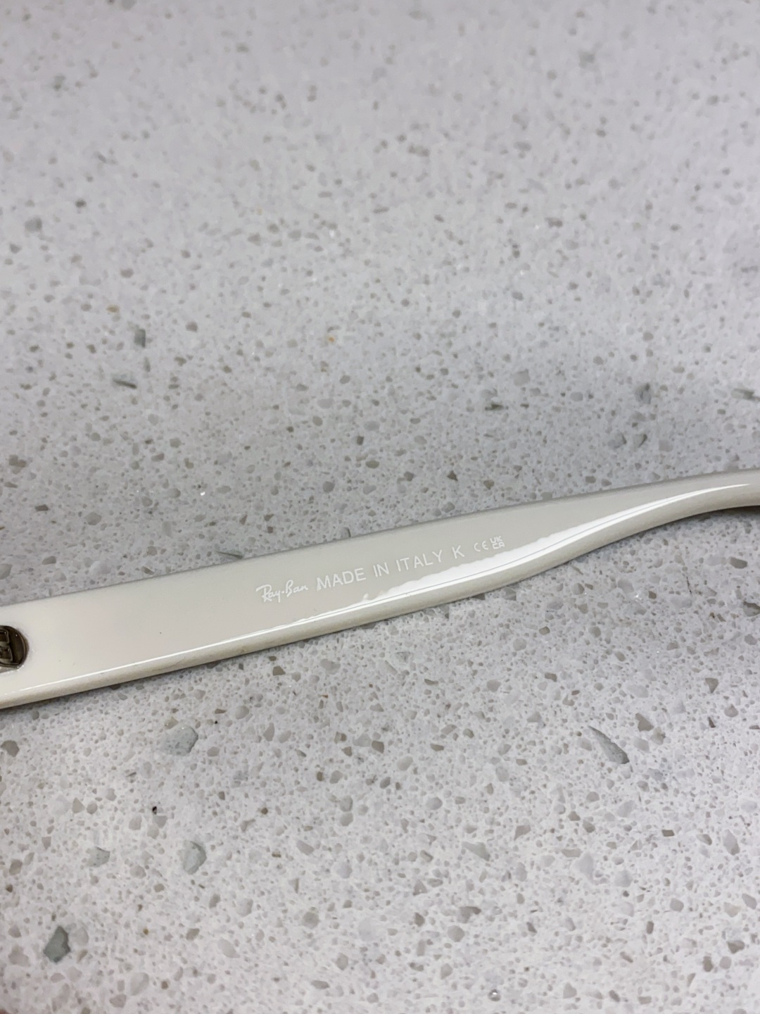 RayBan雷朋 2025新款经典方形中性太阳镜 RB0880