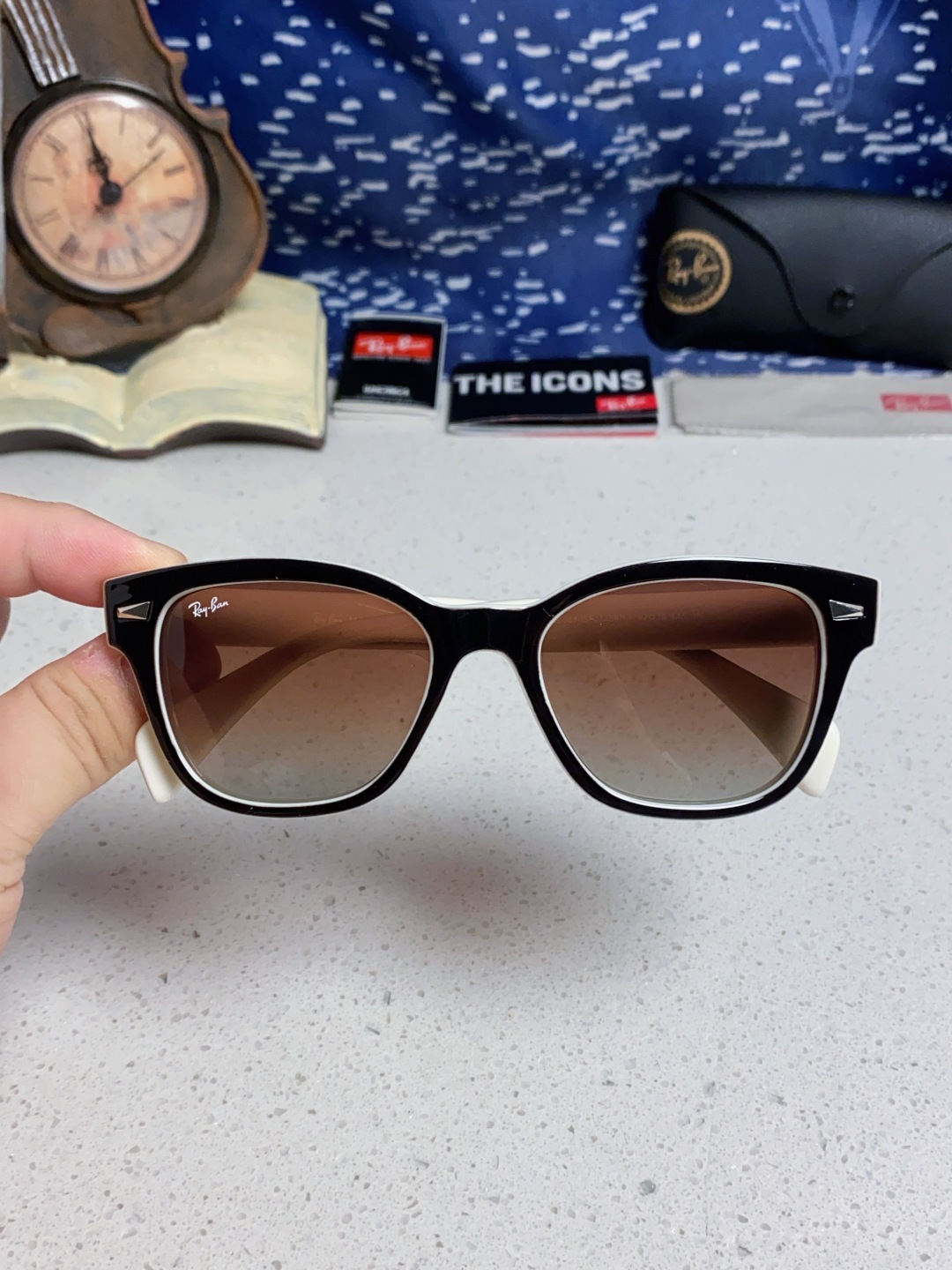RayBan雷朋 2025新款经典方形中性太阳镜 RB0880