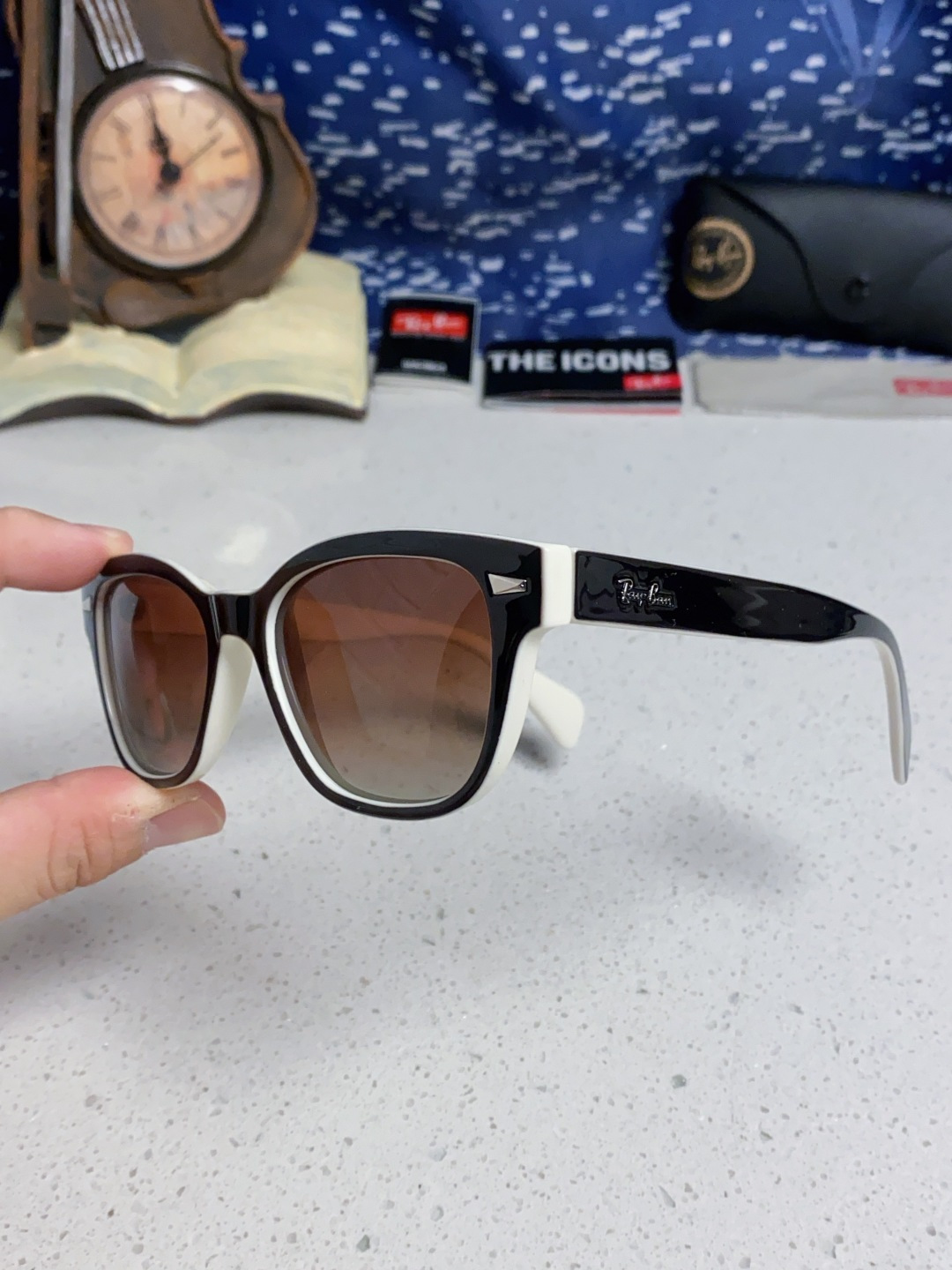 RayBan雷朋 2025新款经典方形中性太阳镜 RB0880