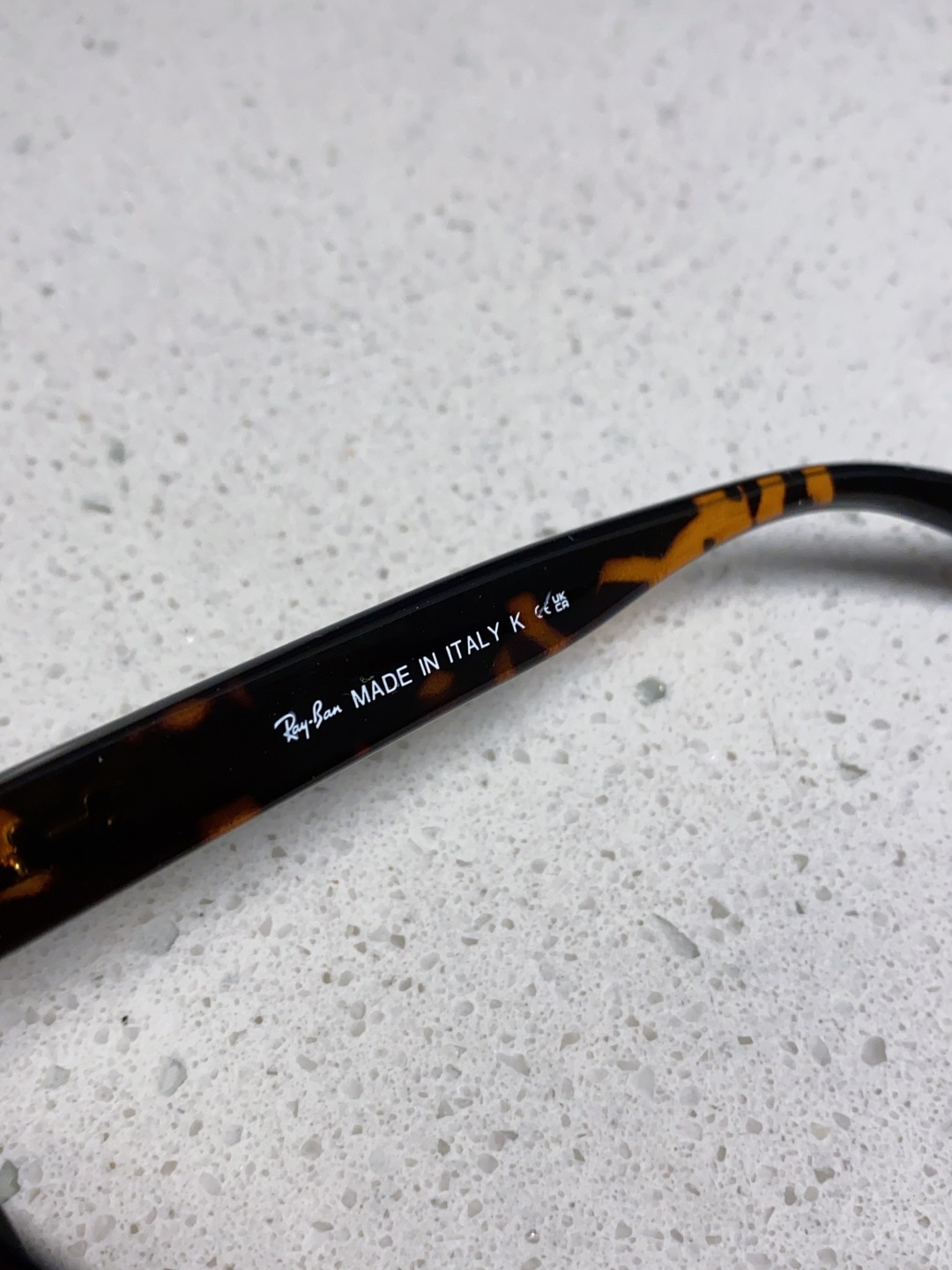 RayBan雷朋 2025新款经典方形中性太阳镜 RB0880