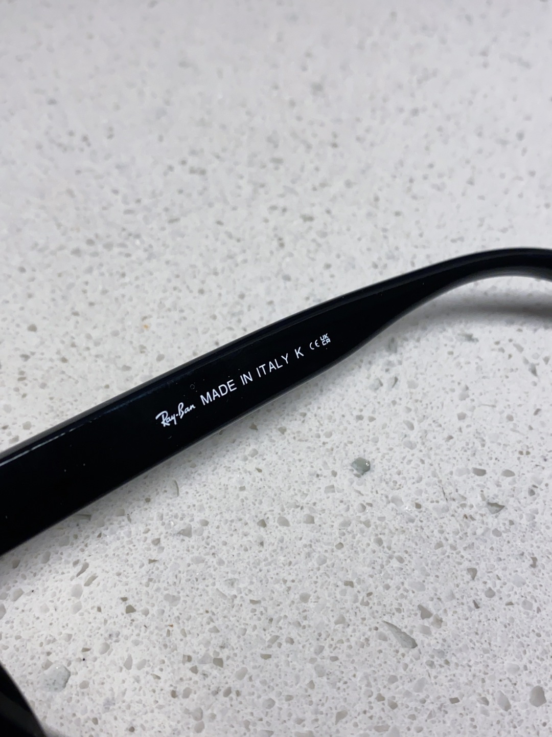 RayBan雷朋 2025新款经典方形中性太阳镜 RB0880