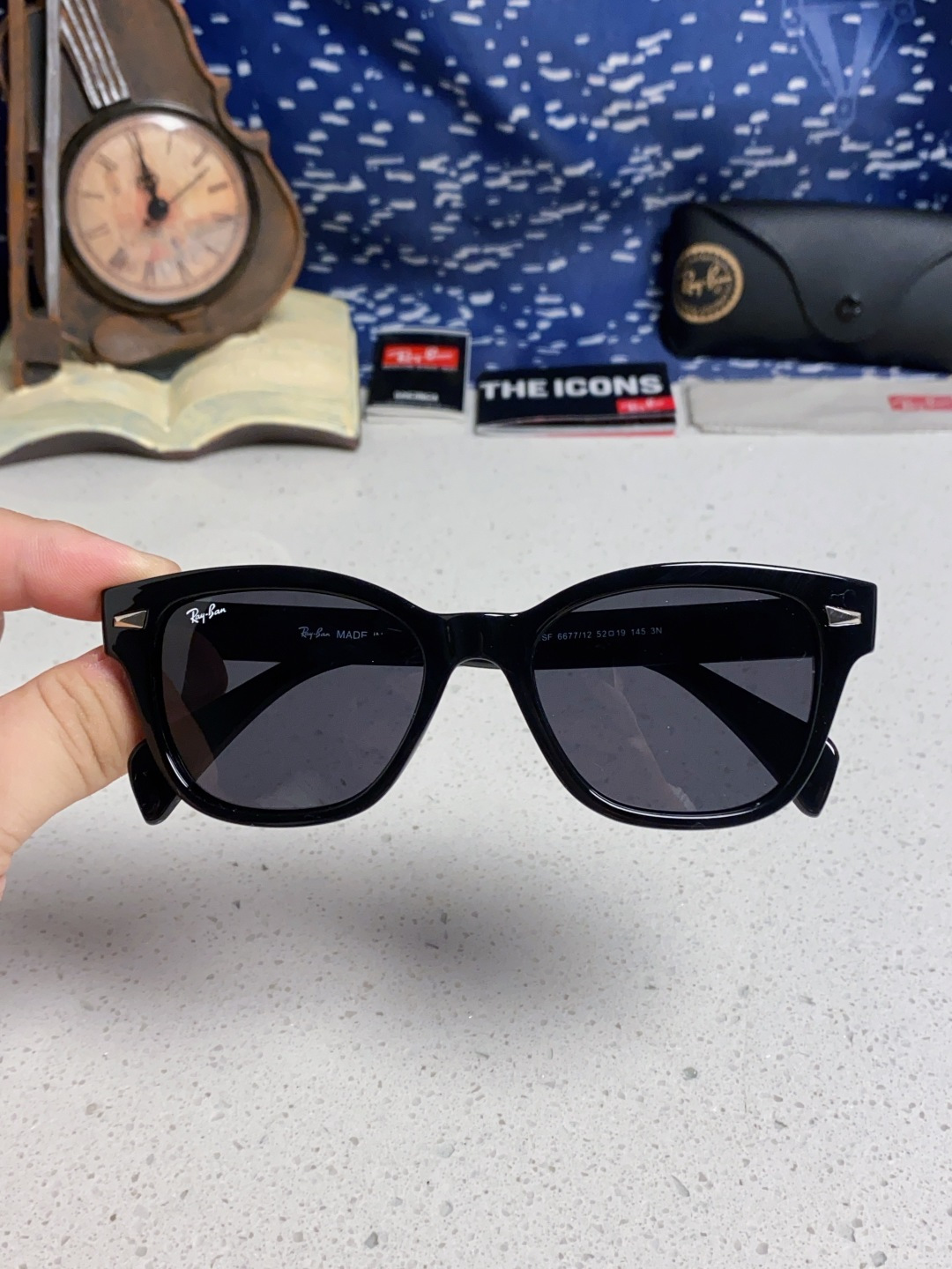 RayBan雷朋 2025新款经典方形中性太阳镜 RB0880