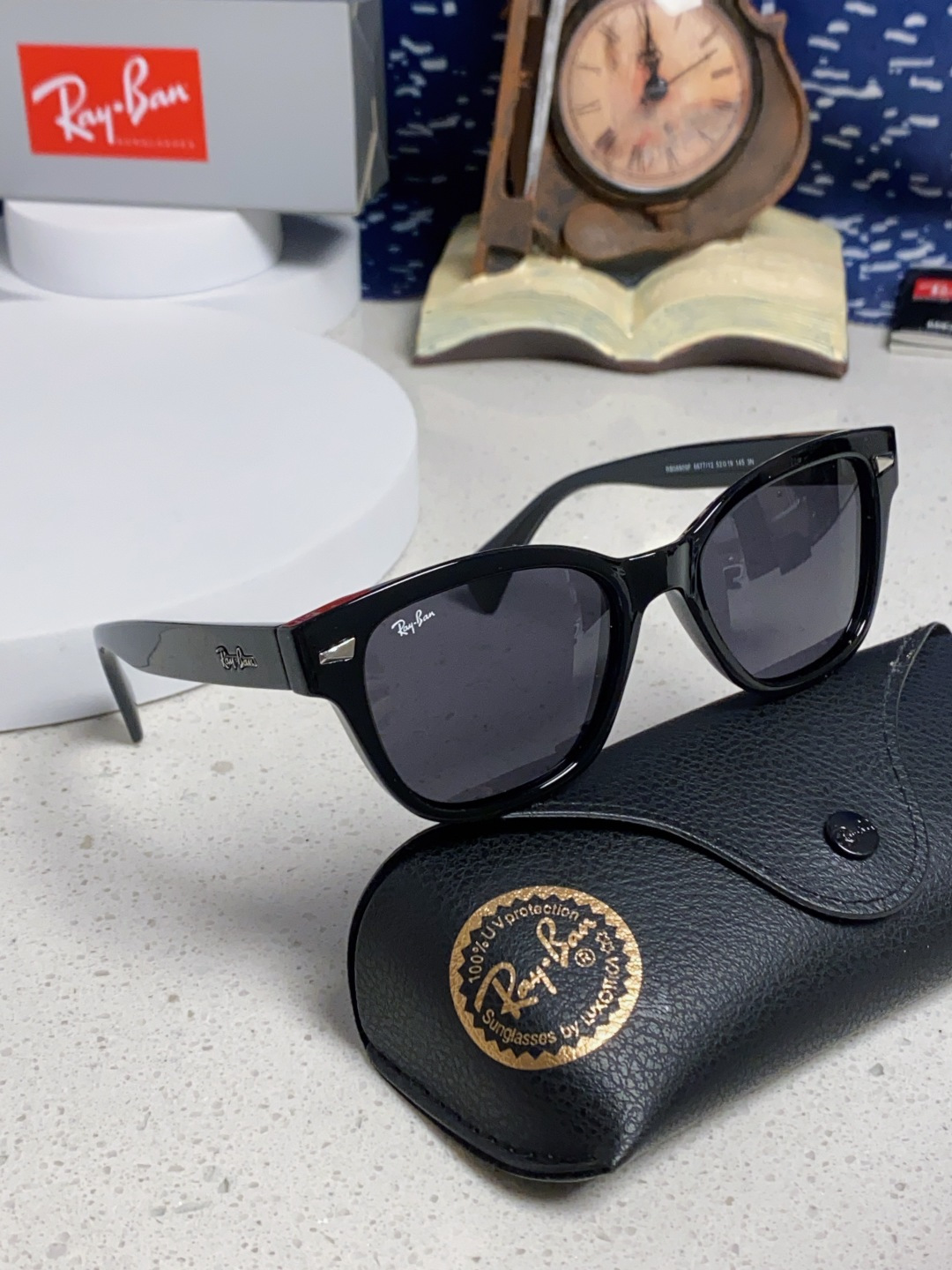 RayBan雷朋 2025新款经典方形中性太阳镜 RB0880
