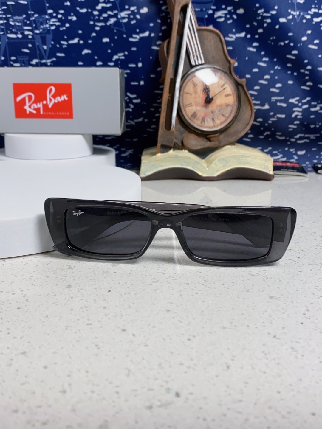 RayBan雷朋 2025新款窄框墨镜时尚太阳镜男女款方形开车眼镜 RB4425