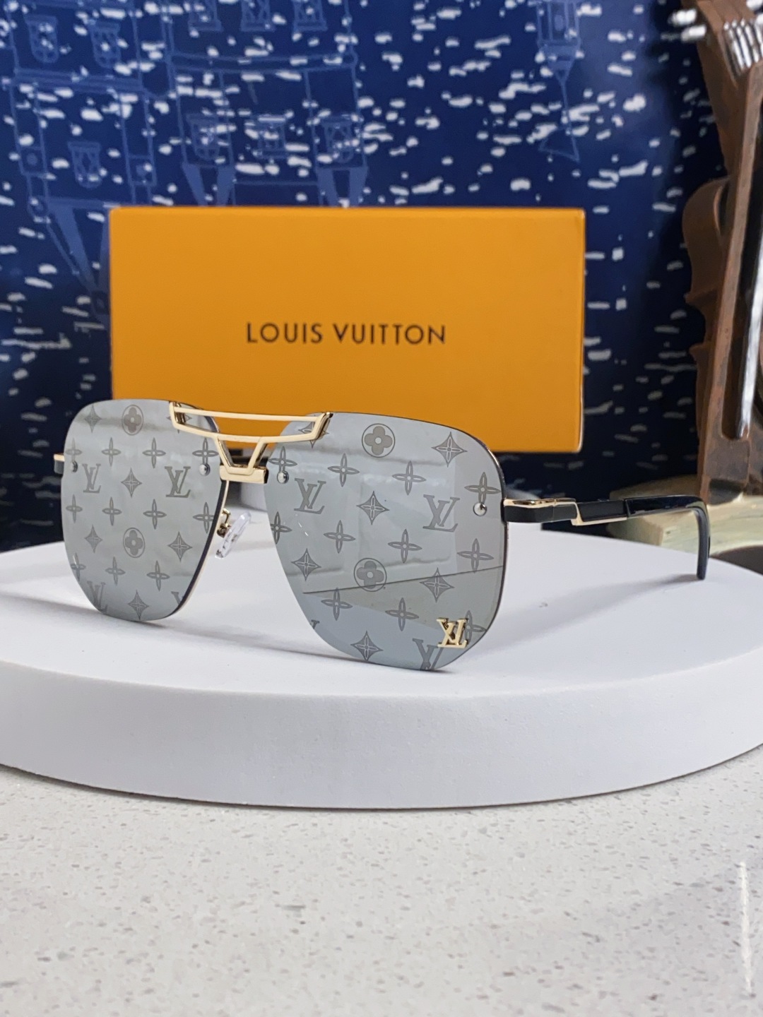LouisVuitton路易威登 2025新款Lv墨镜新款双梁飞行员金属大框太阳镜男女通用