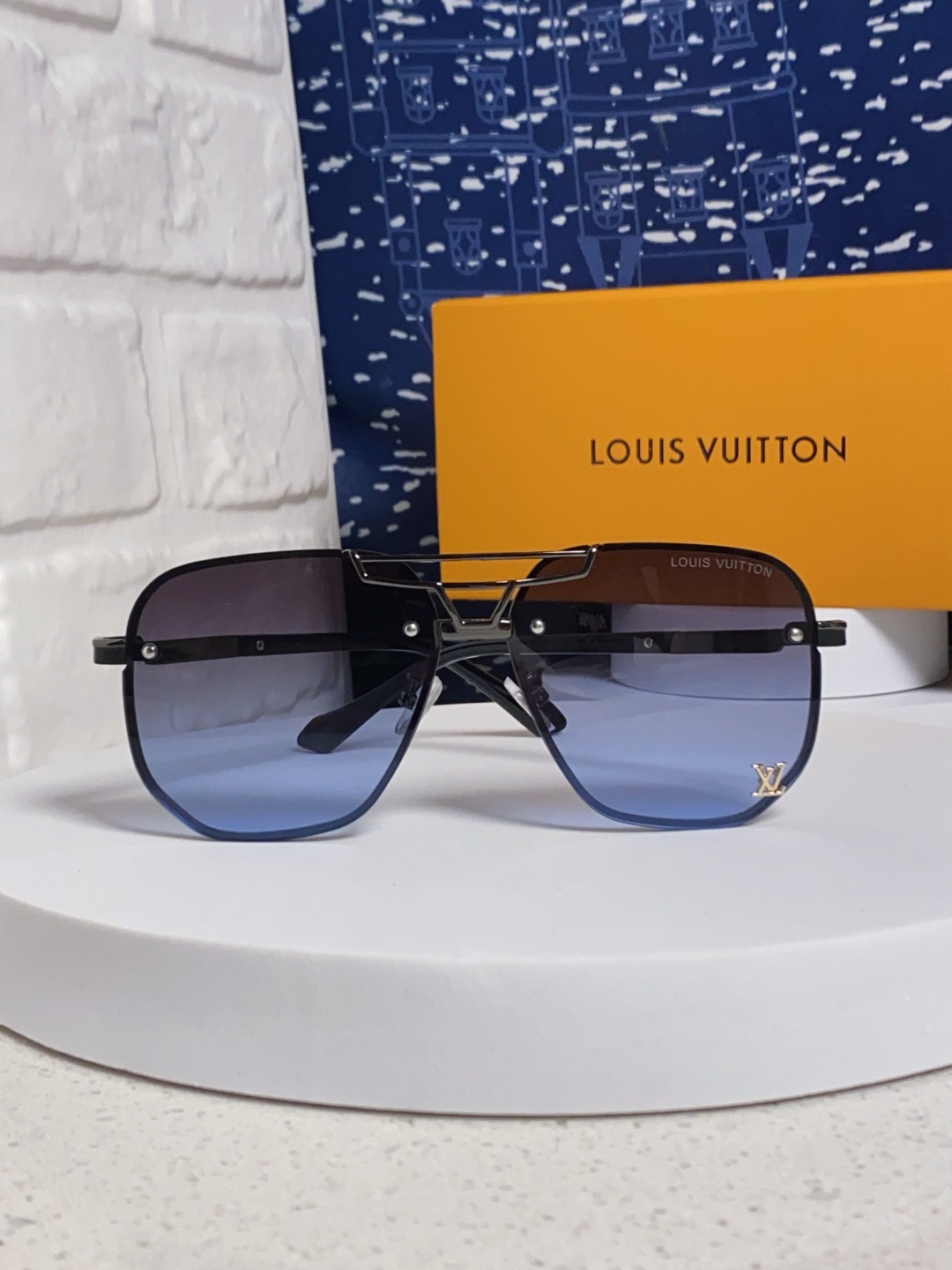 LouisVuitton路易威登 2025新款Lv墨镜新款双梁飞行员金属大框太阳镜男女通用