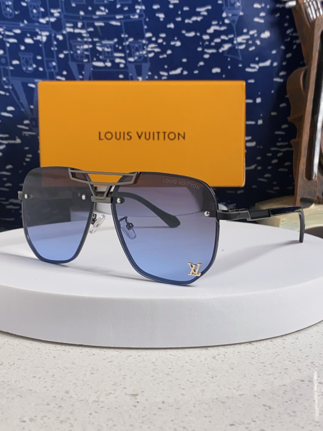 LouisVuitton路易威登 2025新款Lv墨镜新款双梁飞行员金属大框太阳镜男女通用