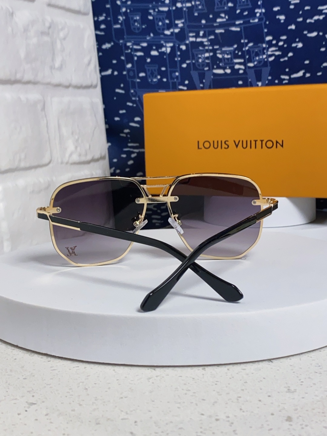 LouisVuitton路易威登 2025新款Lv墨镜新款双梁飞行员金属大框太阳镜男女通用
