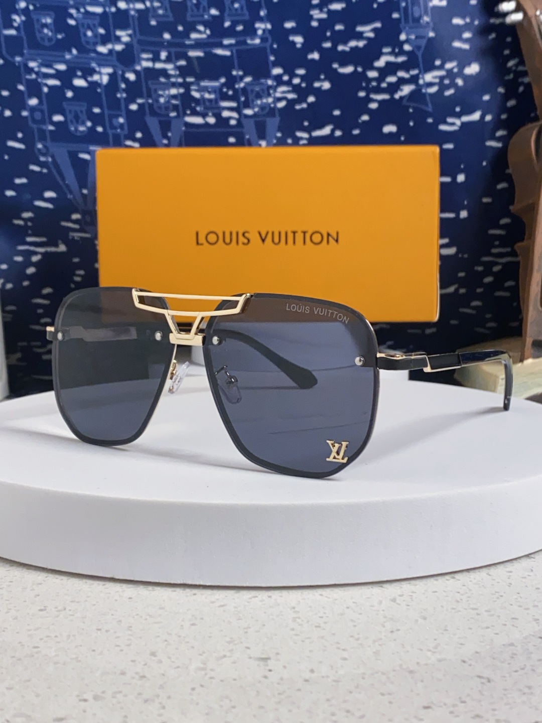 LouisVuitton路易威登 2025新款Lv墨镜新款双梁飞行员金属大框太阳镜男女通用