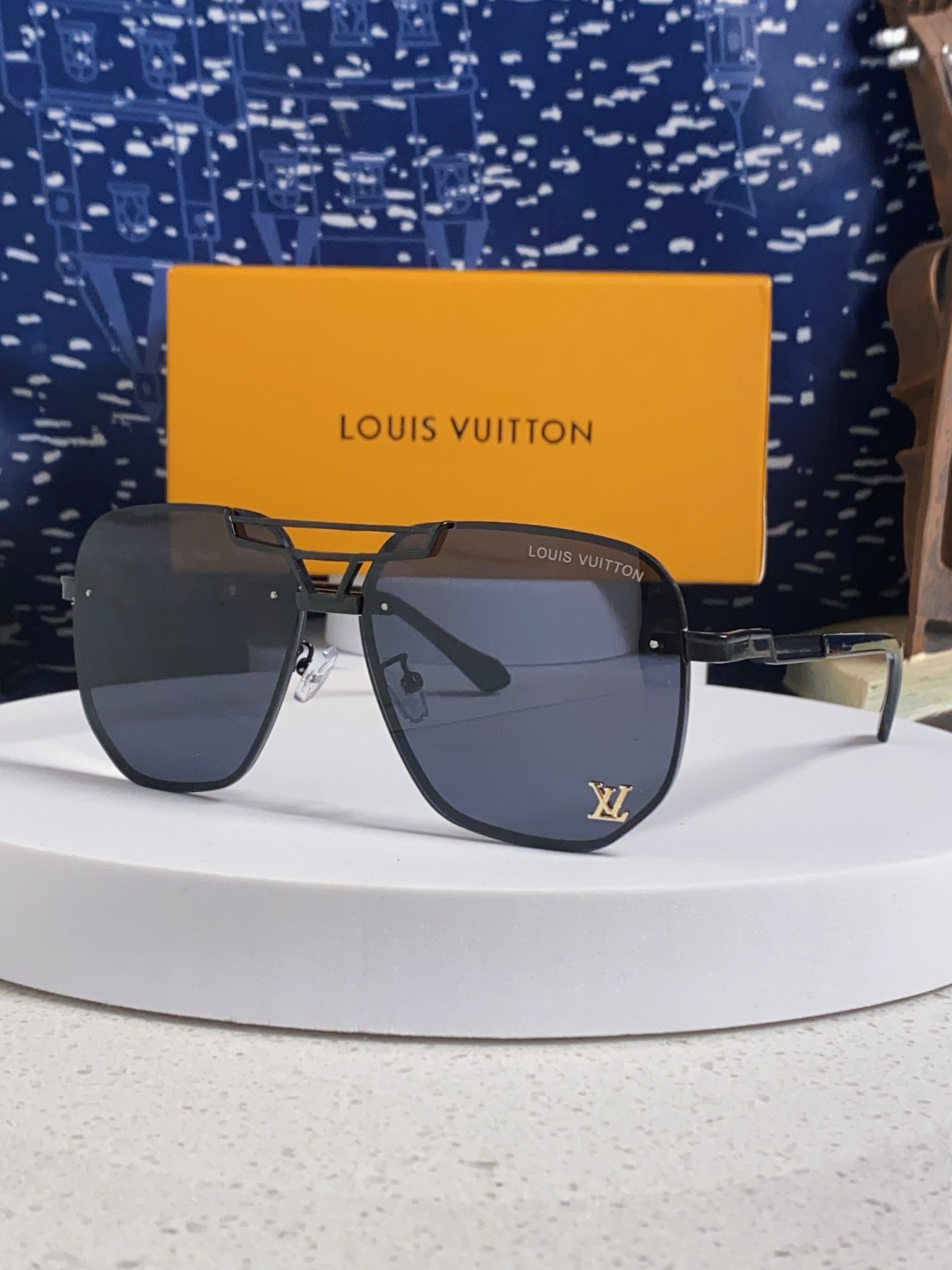 LouisVuitton路易威登 2025新款Lv墨镜新款双梁飞行员金属大框太阳镜男女通用