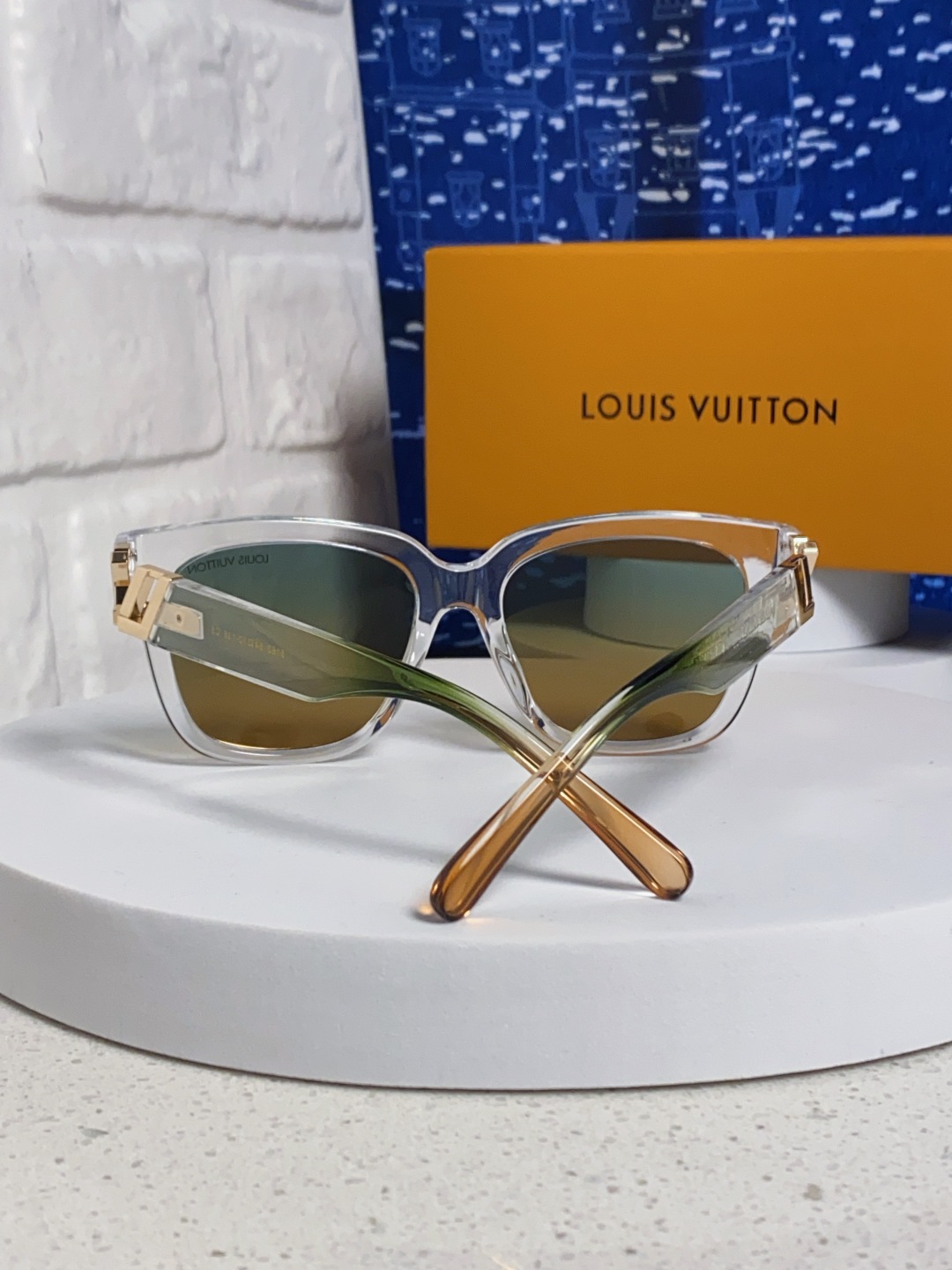 LouisVuitton路易威登 复古方形大框墨镜女款LV 2025新款高级感防晒旅游拍照太阳眼镜