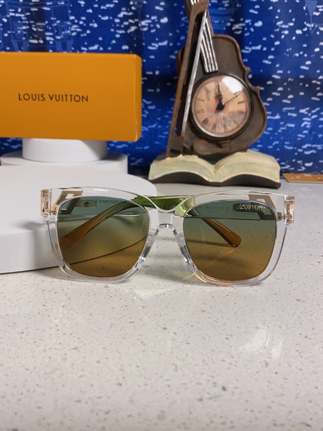 LouisVuitton路易威登 复古方形大框墨镜女款LV 2025新款高级感防晒旅游拍照太阳眼镜