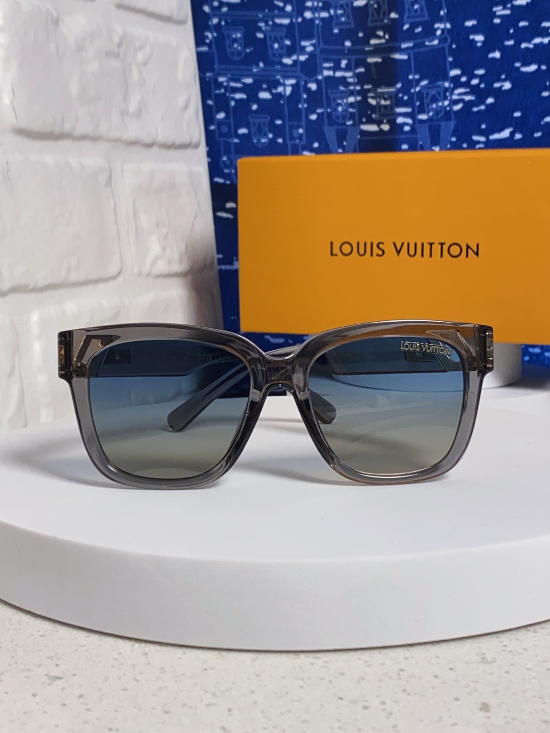 LouisVuitton路易威登 复古方形大框墨镜女款LV 2025新款高级感防晒旅游拍照太阳眼镜