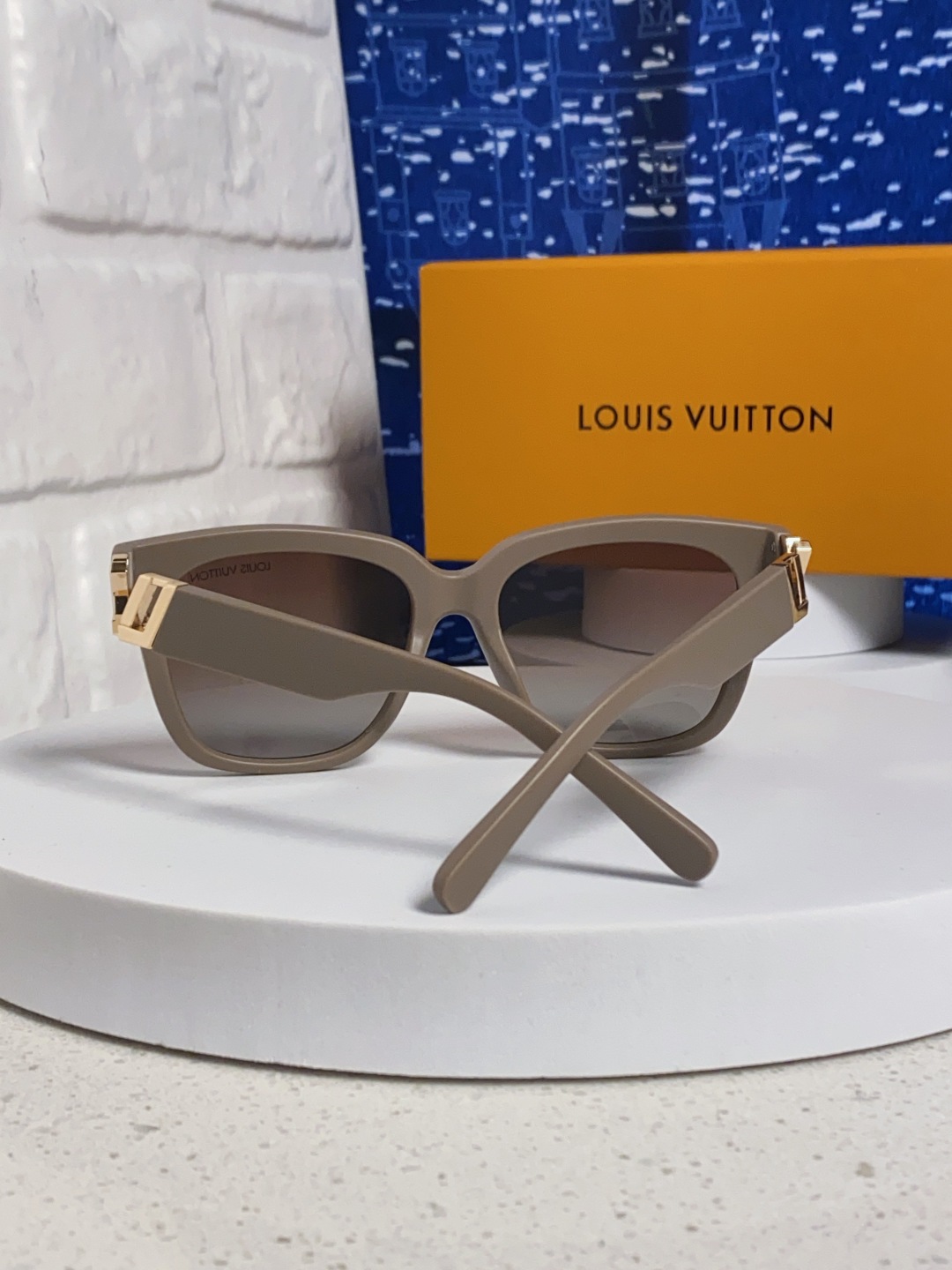 LouisVuitton路易威登 复古方形大框墨镜女款LV 2025新款高级感防晒旅游拍照太阳眼镜