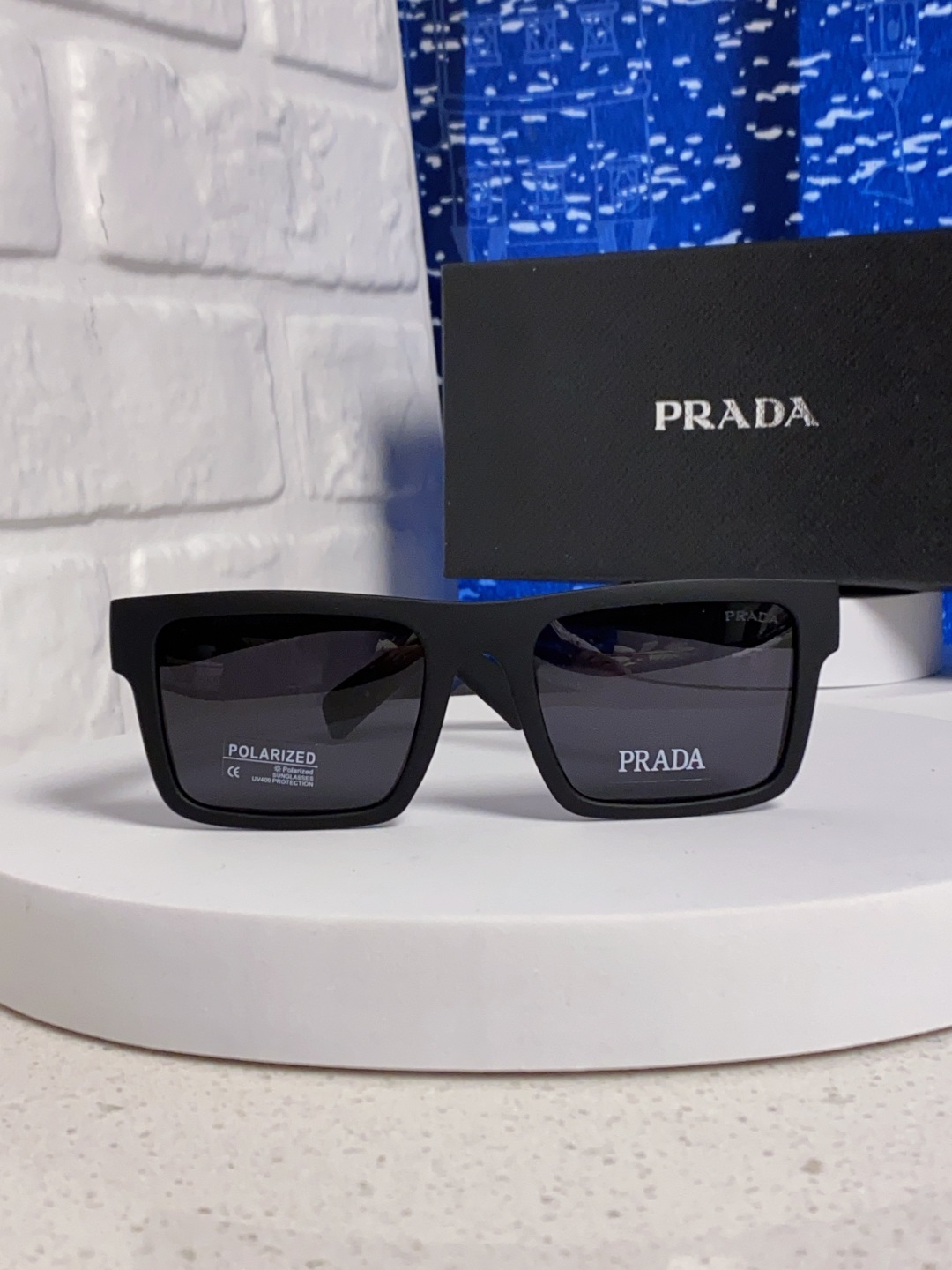 Prada普拉达 2025新款太阳镜时尚黑超窄框休闲墨镜男女通用