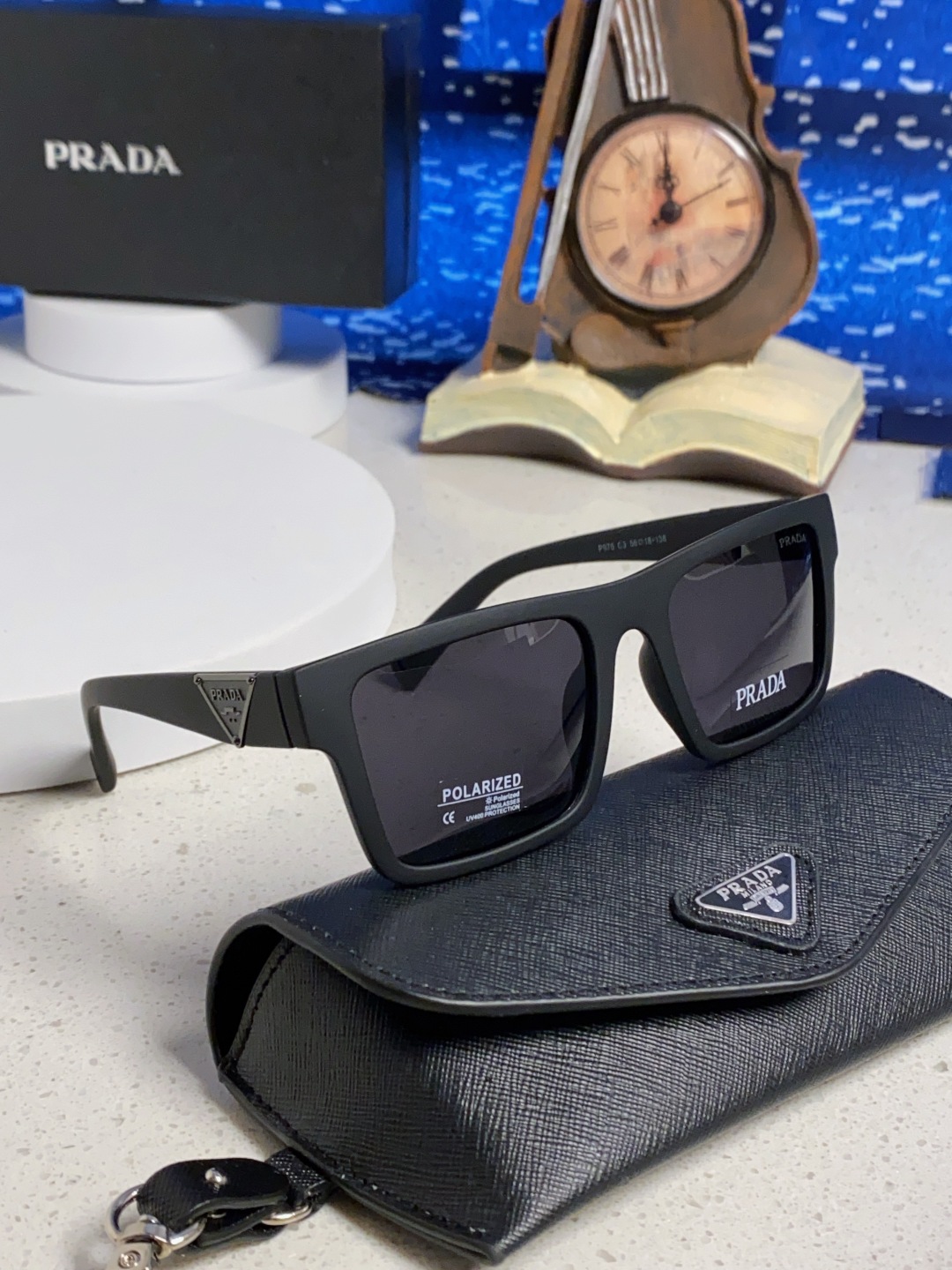 Prada普拉达 2025新款太阳镜时尚黑超窄框休闲墨镜男女通用