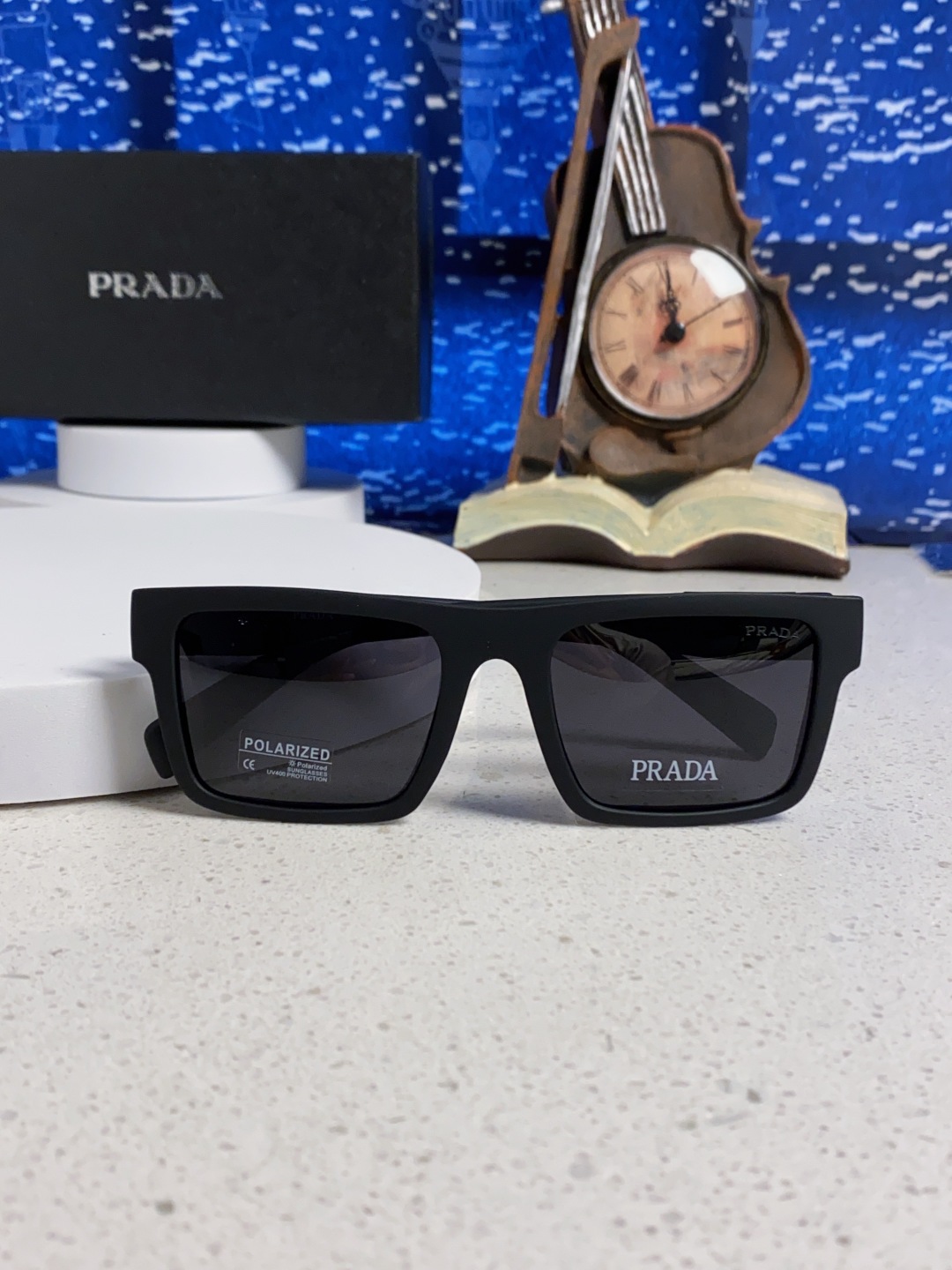 Prada普拉达 2025新款太阳镜时尚黑超窄框休闲墨镜男女通用