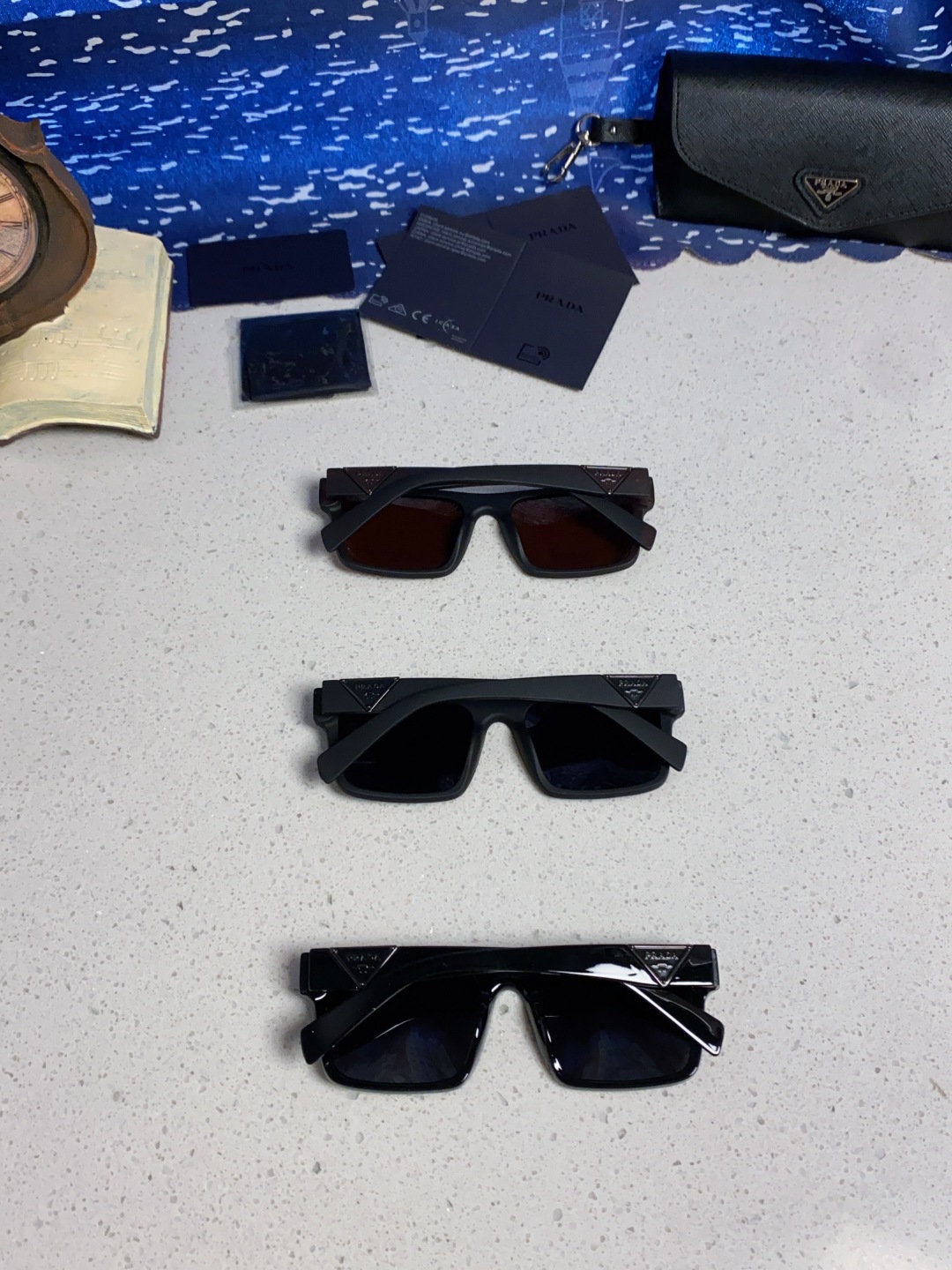 Prada普拉达 2025新款太阳镜时尚黑超窄框休闲墨镜男女通用