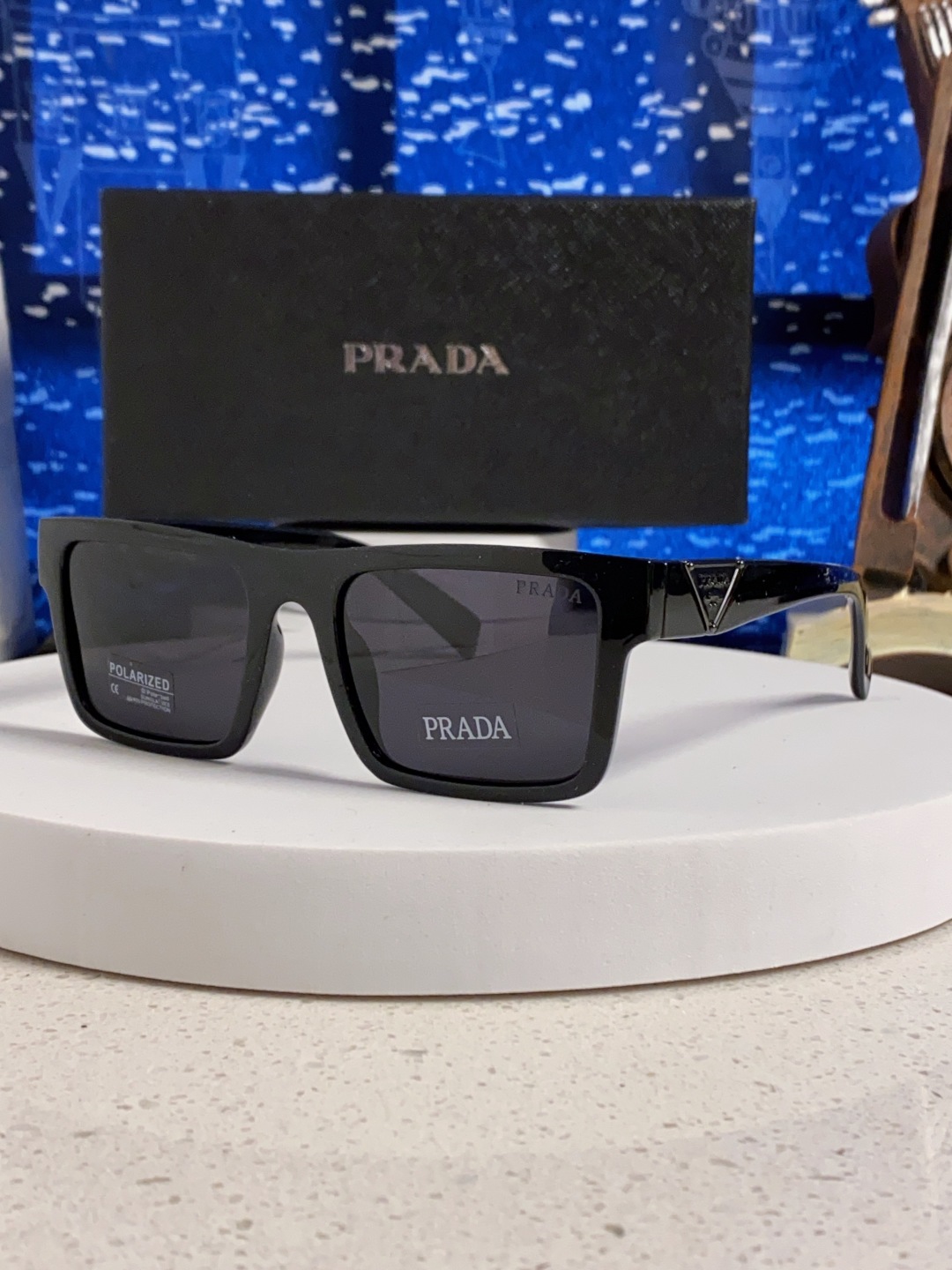 Prada普拉达 2025新款太阳镜时尚黑超窄框休闲墨镜男女通用