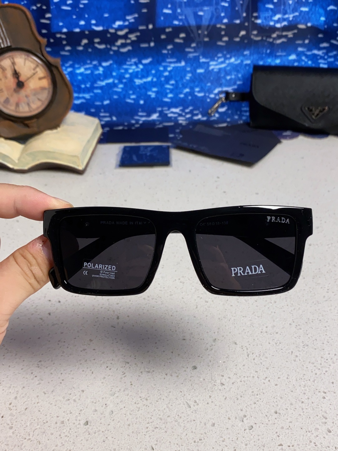 Prada普拉达 2025新款太阳镜时尚黑超窄框休闲墨镜男女通用