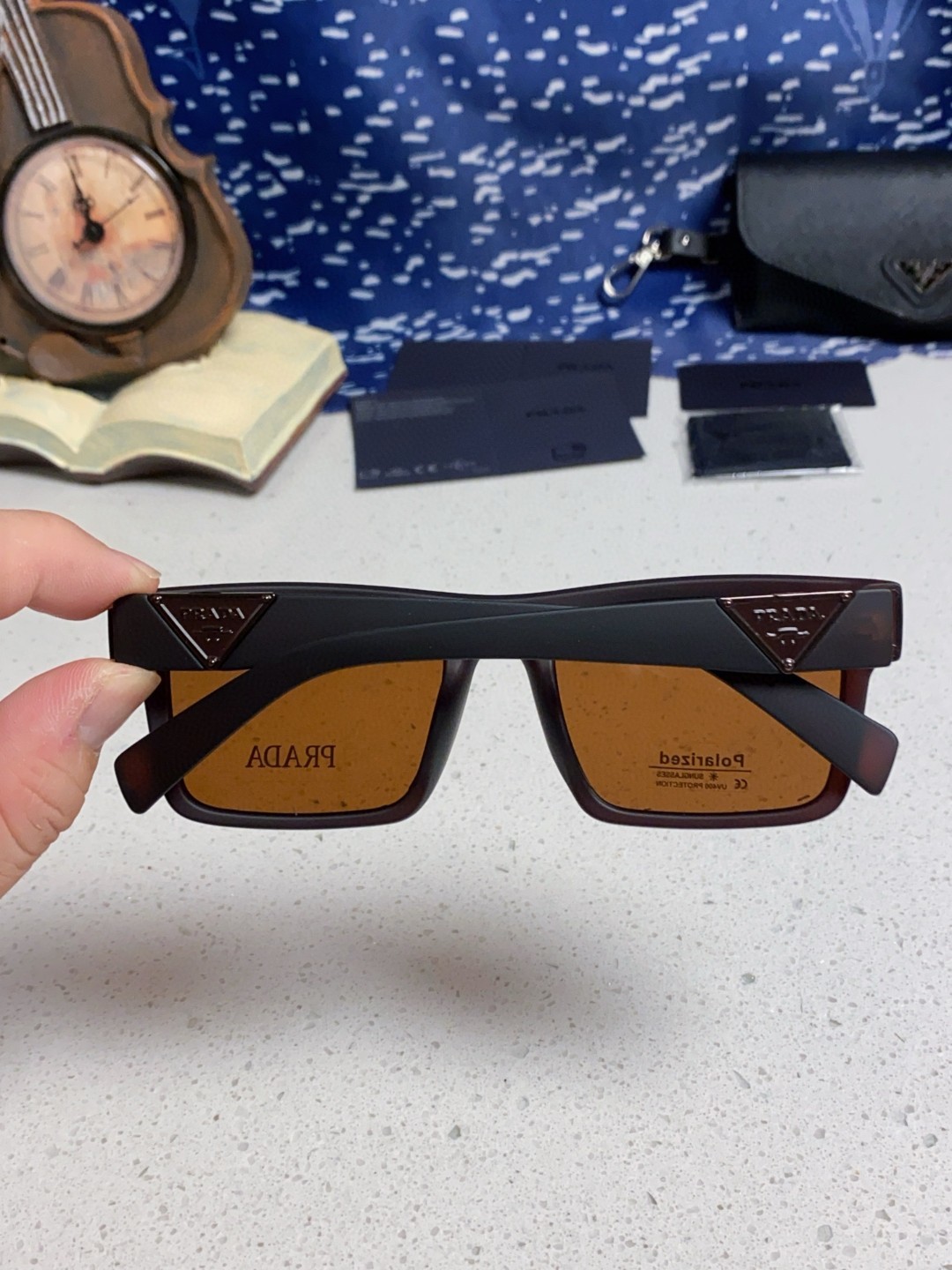 Prada普拉达 2025新款太阳镜时尚黑超窄框休闲墨镜男女通用