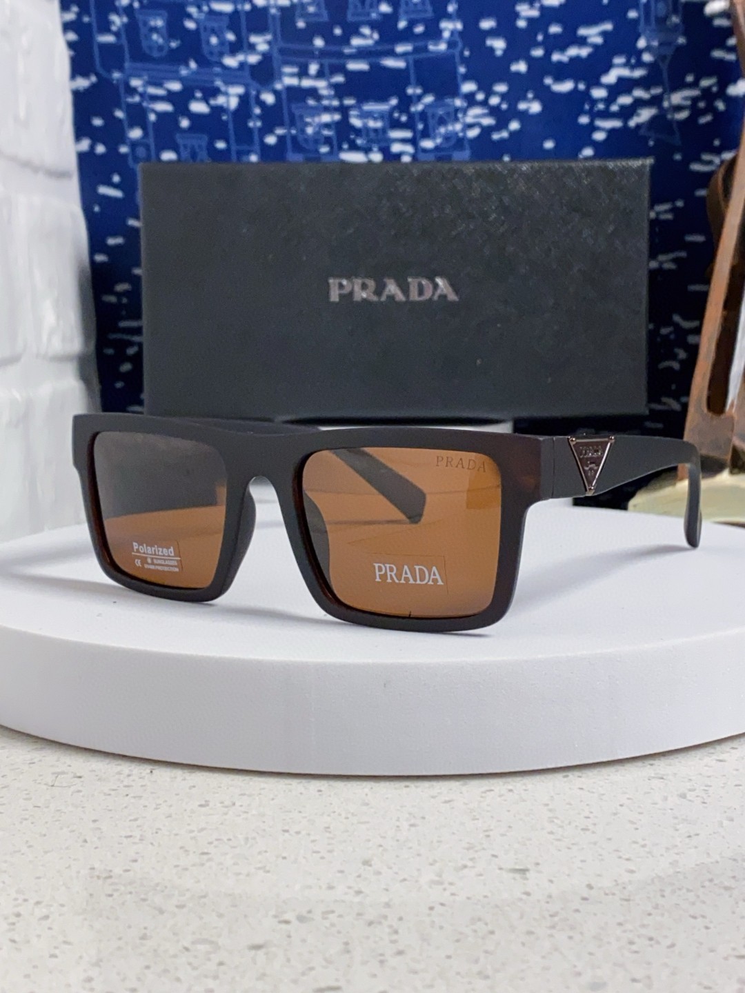 Prada普拉达 2025新款太阳镜时尚黑超窄框休闲墨镜男女通用