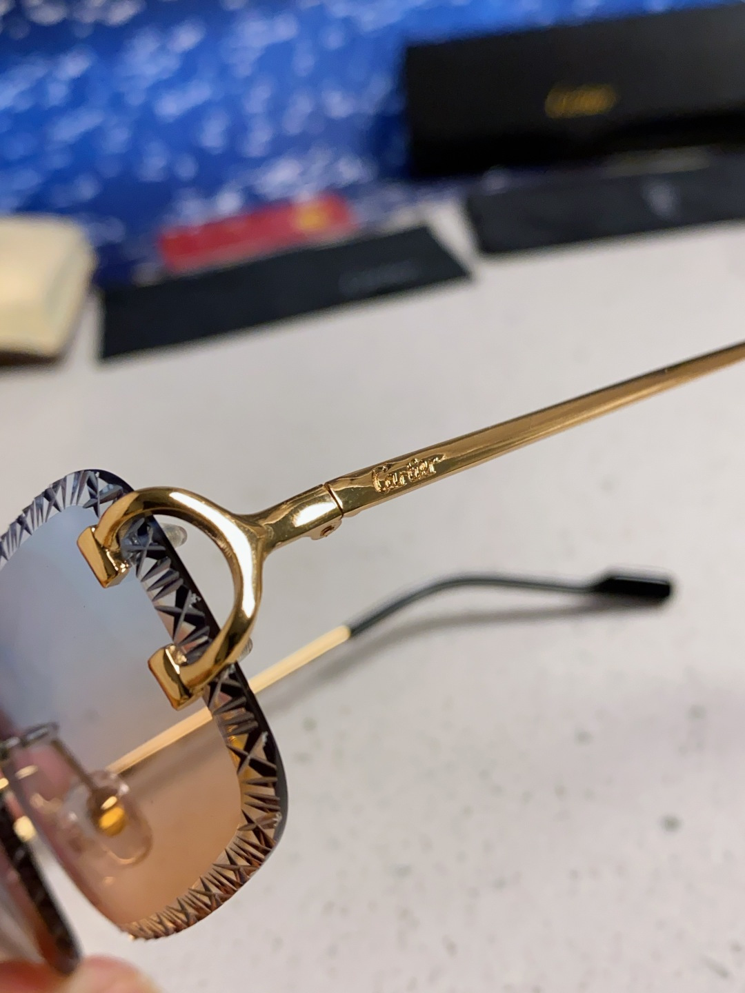 Cartier卡地亚 2025新款欧美墨镜女时尚方形跨境太阳镜切边碎花工艺镜片金属防紫外线 高品质