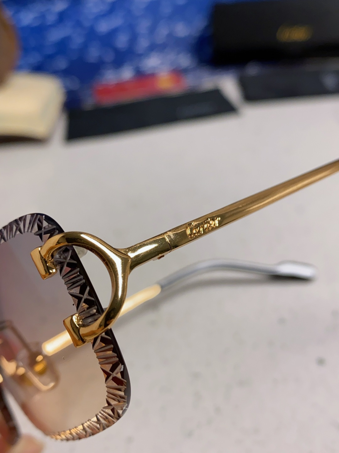 Cartier卡地亚 2025新款欧美墨镜女时尚方形跨境太阳镜切边碎花工艺镜片金属防紫外线 高品质