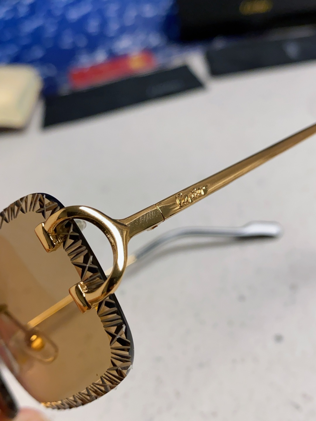 Cartier卡地亚 2025新款欧美墨镜女时尚方形跨境太阳镜切边碎花工艺镜片金属防紫外线 高品质