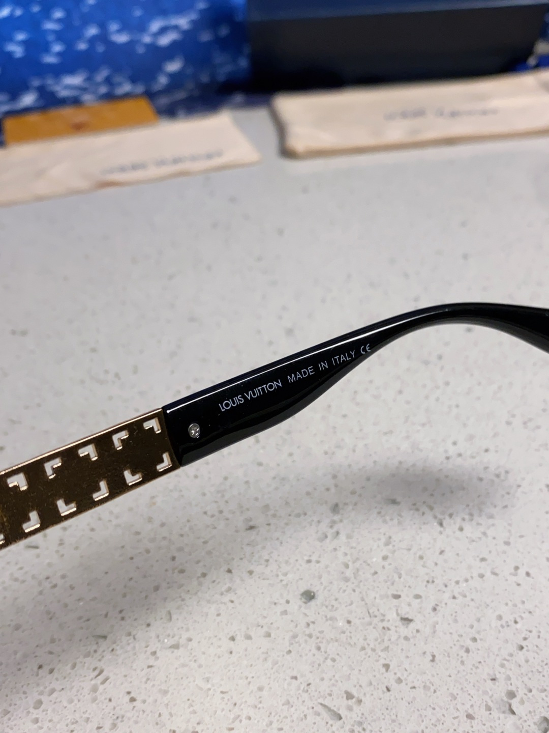 LouisVuitton路易威登 2025新款个性一片式大框墨镜女自行车骑行眼镜徒步登山防紫外线太阳镜男